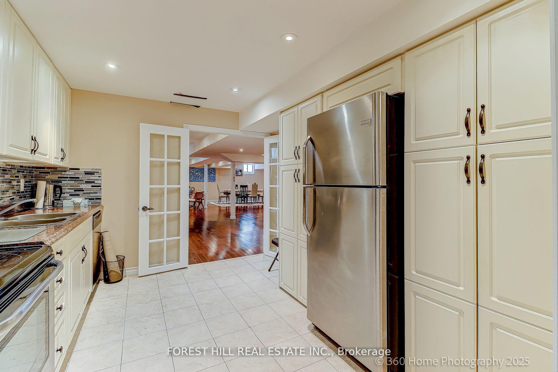 Photo 17 of 256 Peter Rupert Avenue, Vaughan, Maple — HOMEH