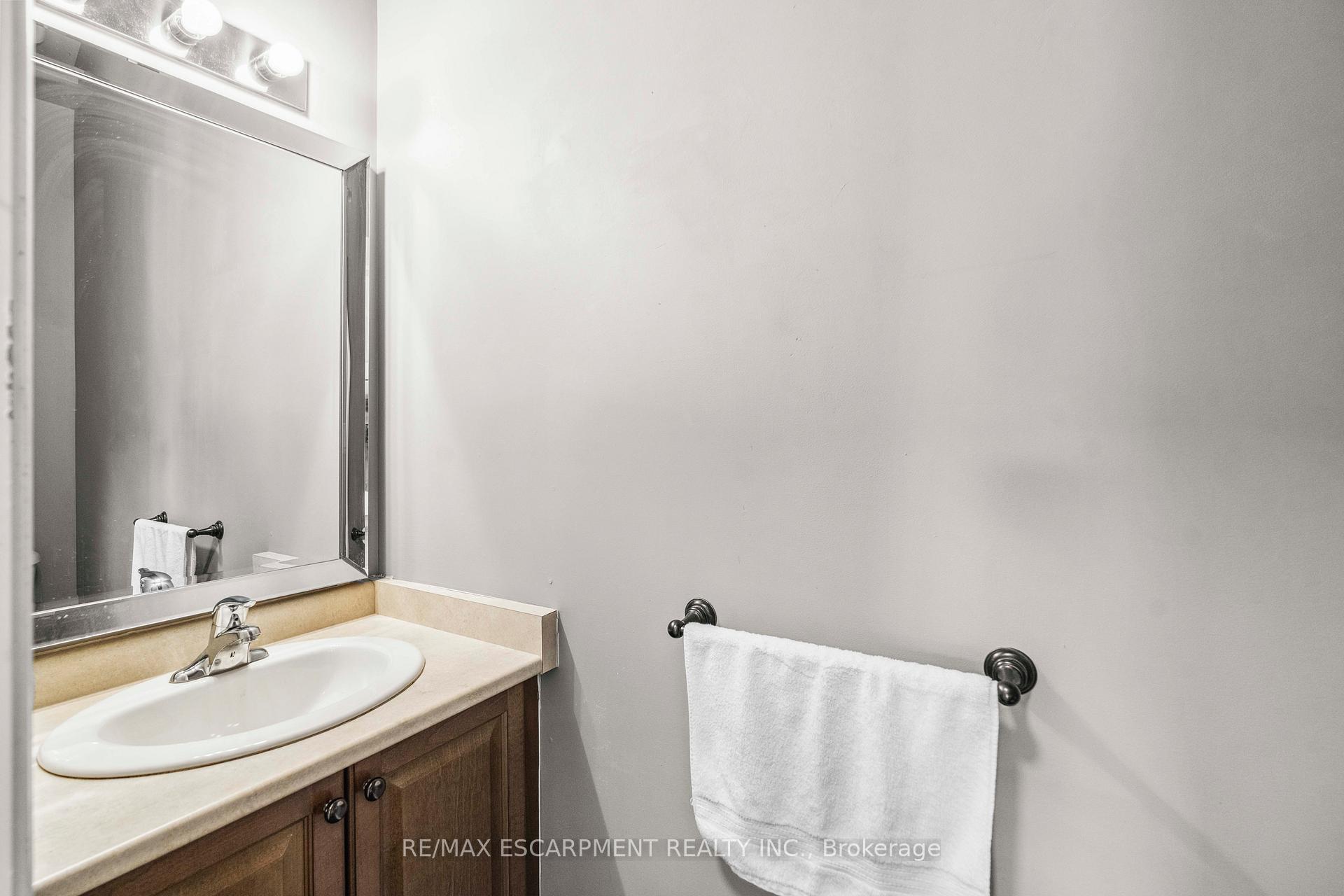 Photo 19 of 4 Bankfield Crescent, Hamilton, Stoney Creek — HOMEH