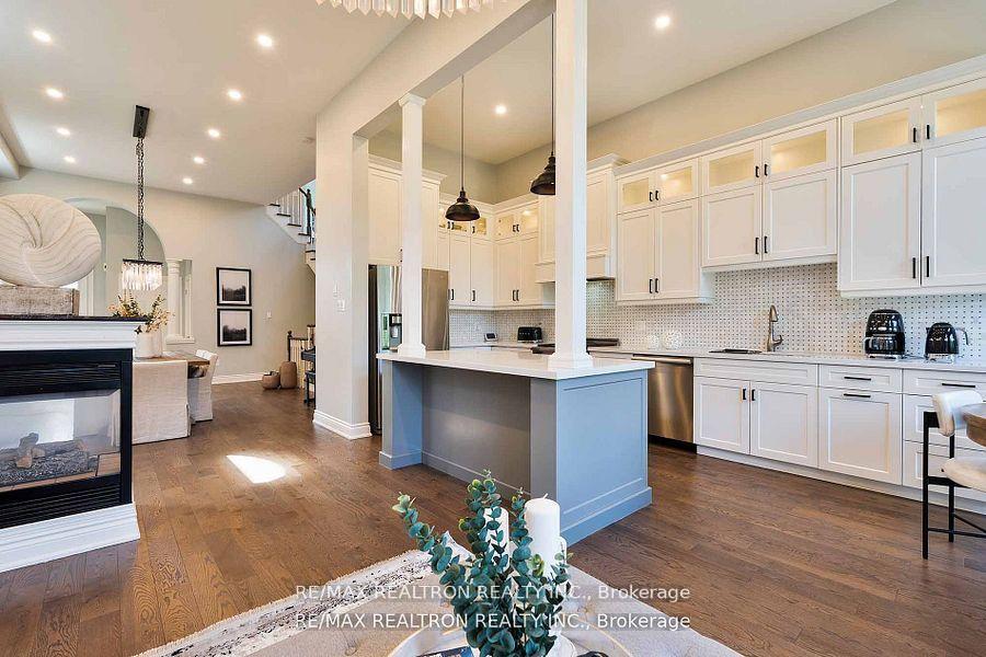 Photo 15 of 121 Broomlands Drive, Vaughan, Maple — HOMEH