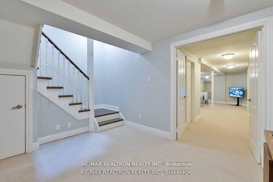 Photo 30 of 121 Broomlands Drive, Vaughan, Maple — HOMEH