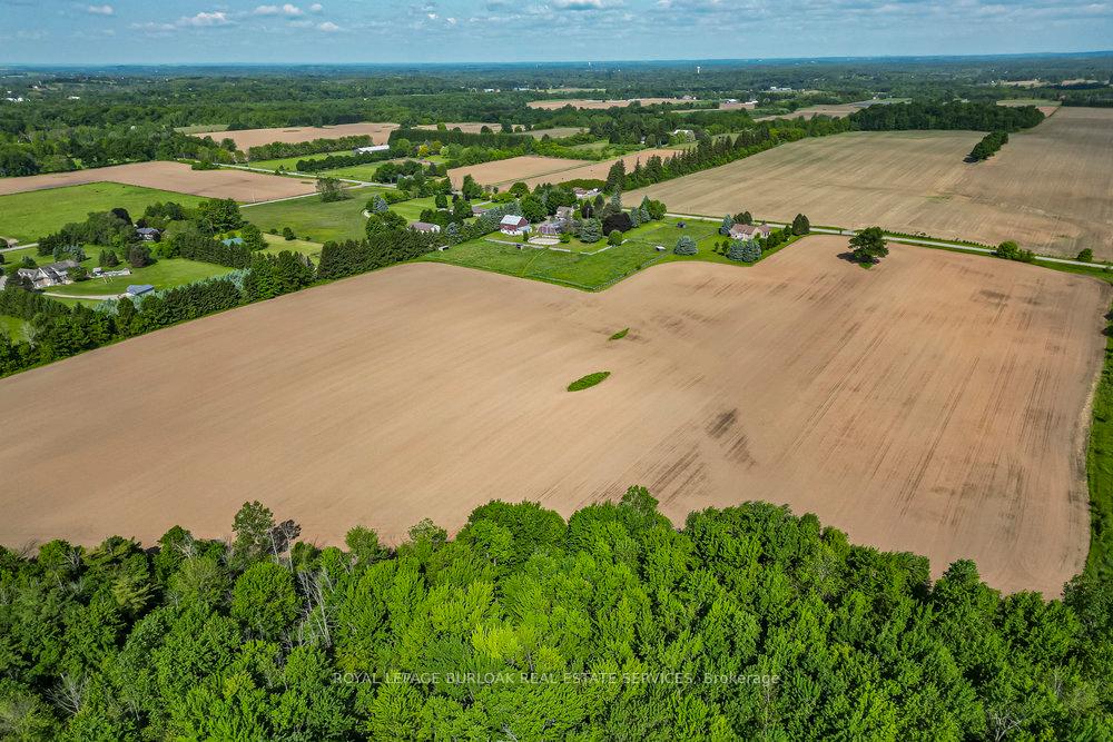Photo 4 of 516 Concession 7 Road E, Hamilton, Rural Flamborough — HOMEH