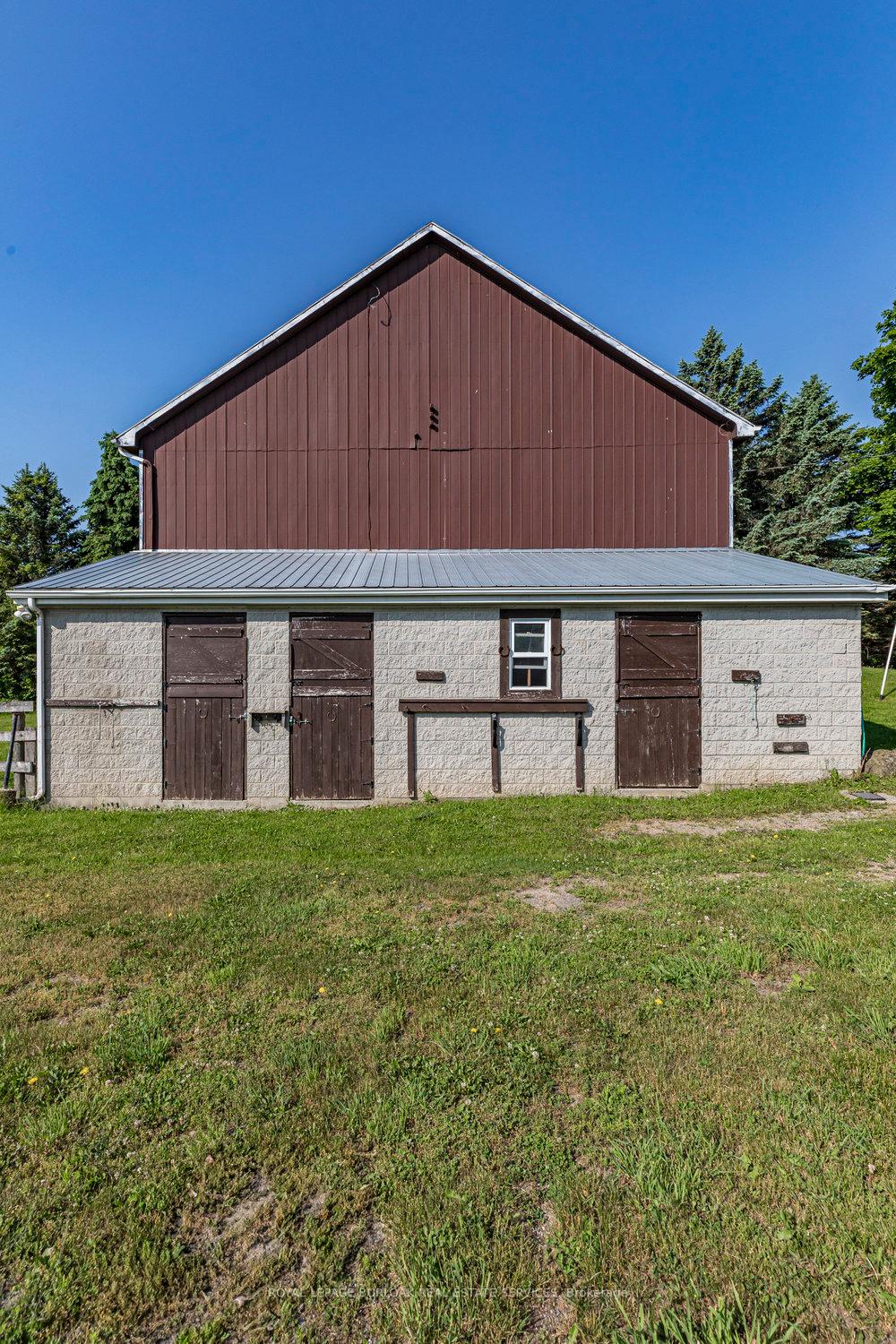 Photo 13 of 516 Concession 7 Road E, Hamilton, Rural Flamborough — HOMEH
