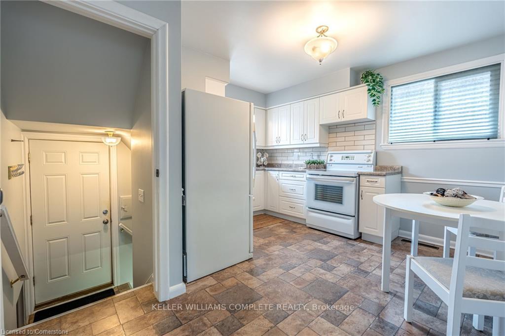 Photo 9 of 15 Nelligan Place, Hamilton, Rosedale — HOMEH