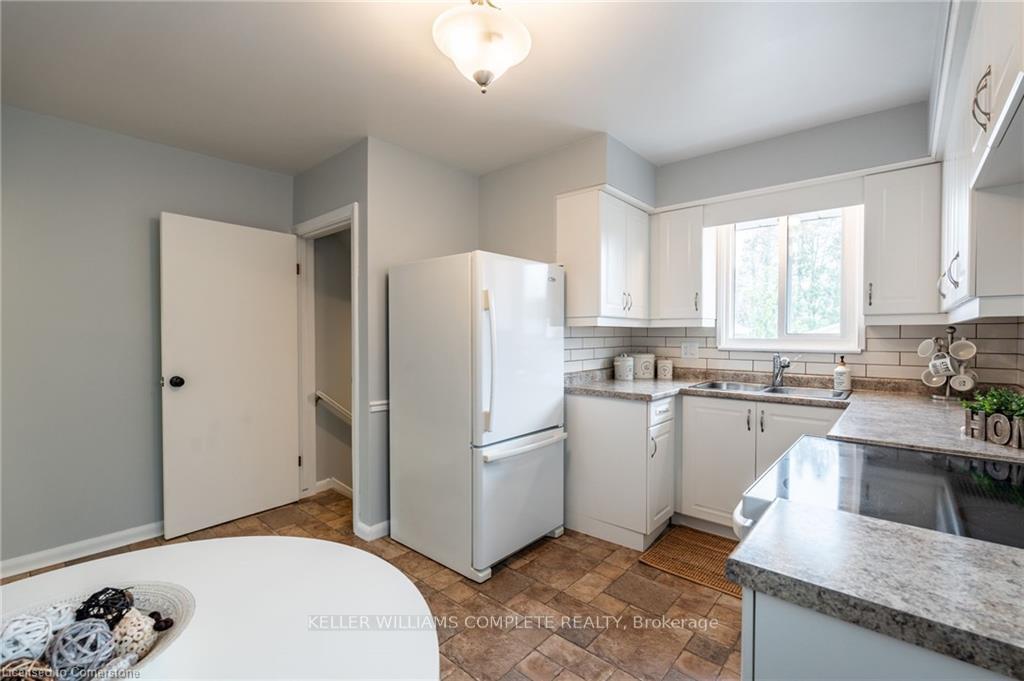 Photo 12 of 15 Nelligan Place, Hamilton, Rosedale — HOMEH