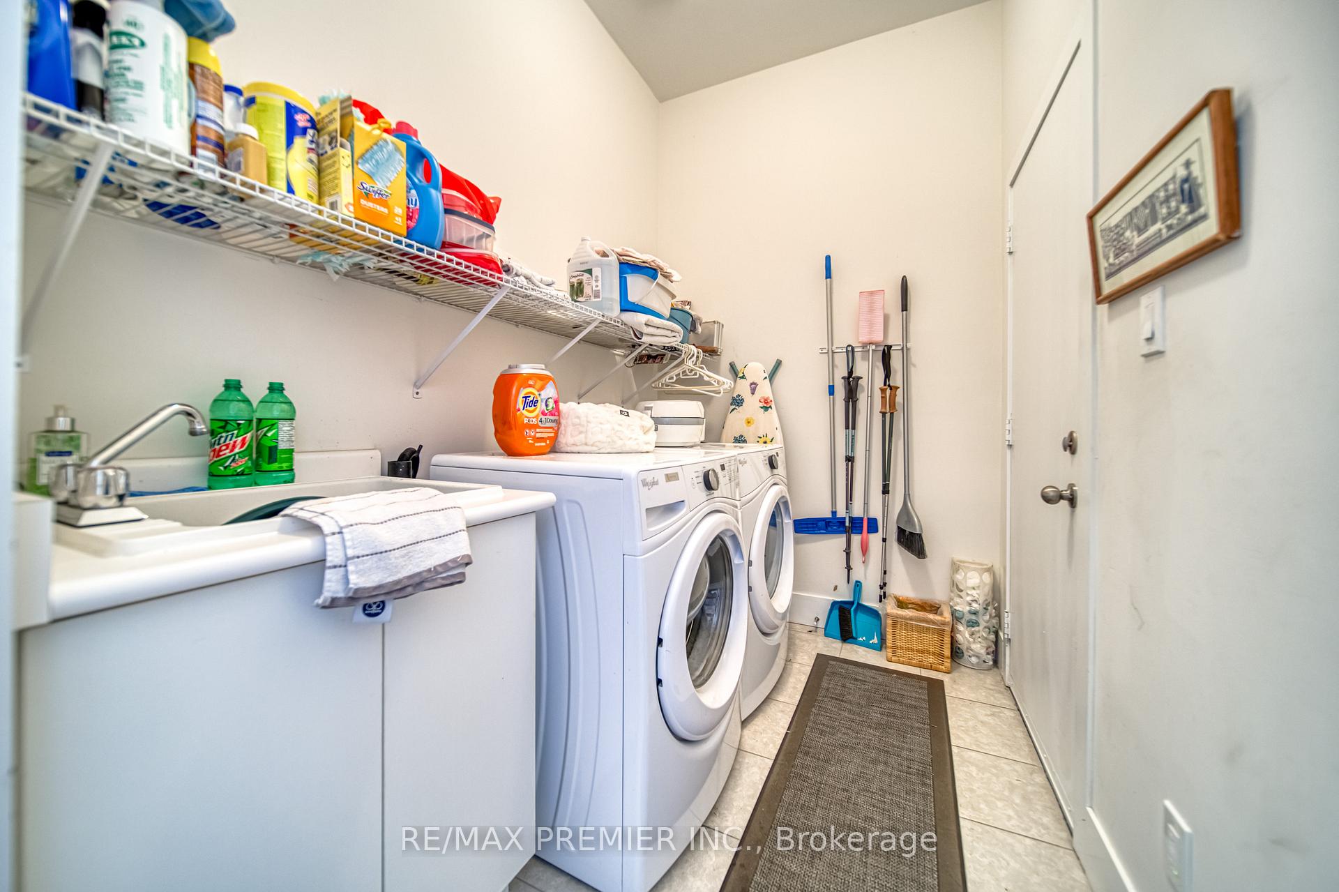 Photo 16 of 455 Elyse Court, Aurora, Bayview Northeast — HOMEH