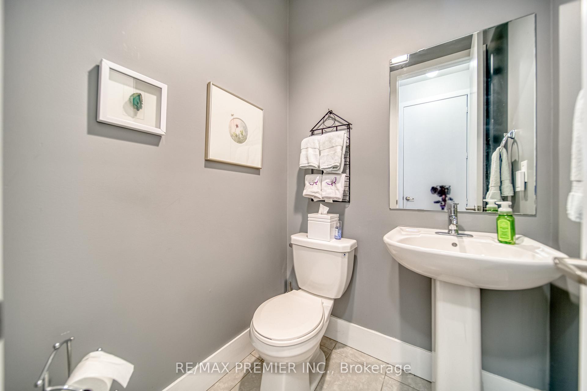 Photo 18 of 455 Elyse Court, Aurora, Bayview Northeast — HOMEH