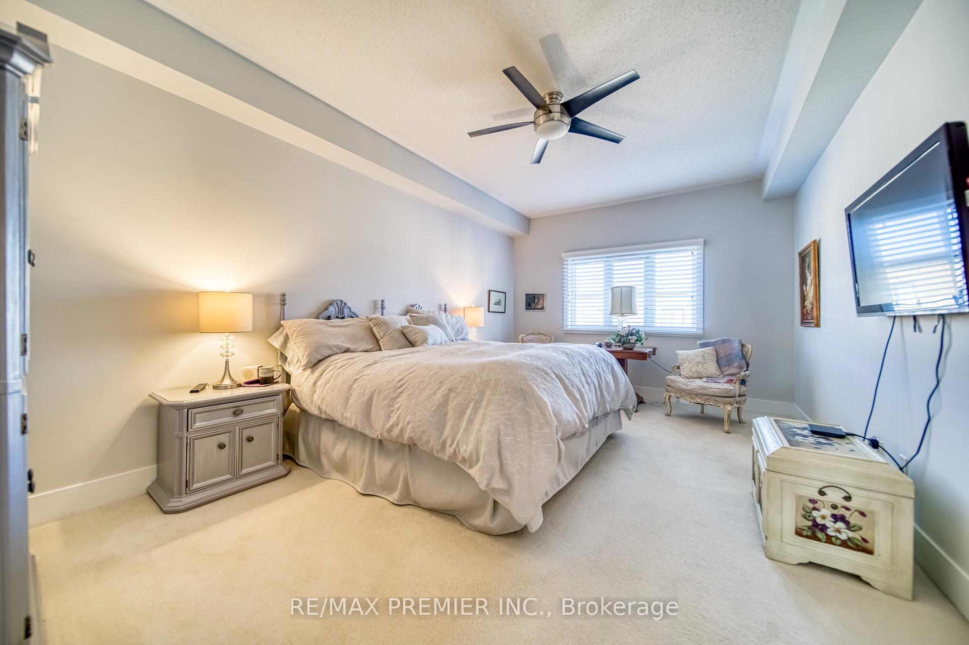 Photo 22 of 455 Elyse Court, Aurora, Bayview Northeast — HOMEH