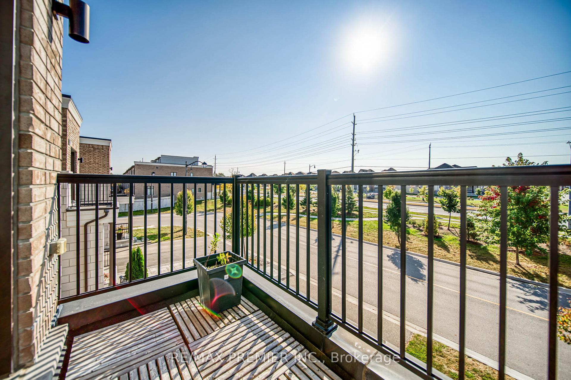 Photo 27 of 455 Elyse Court, Aurora, Bayview Northeast — HOMEH