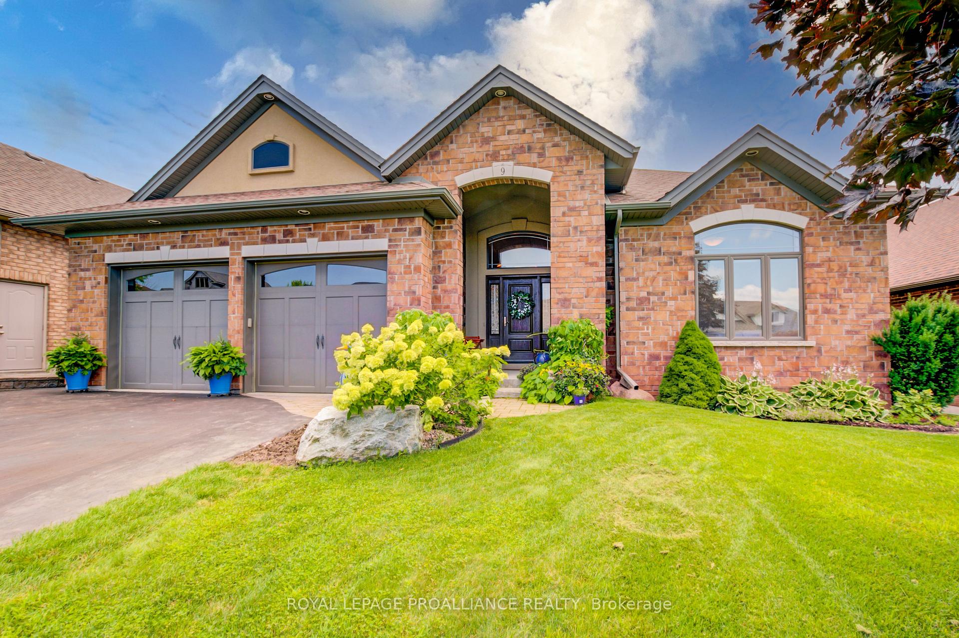 Photo 12 of 9 Castle Ridge, Brighton — HOMEH