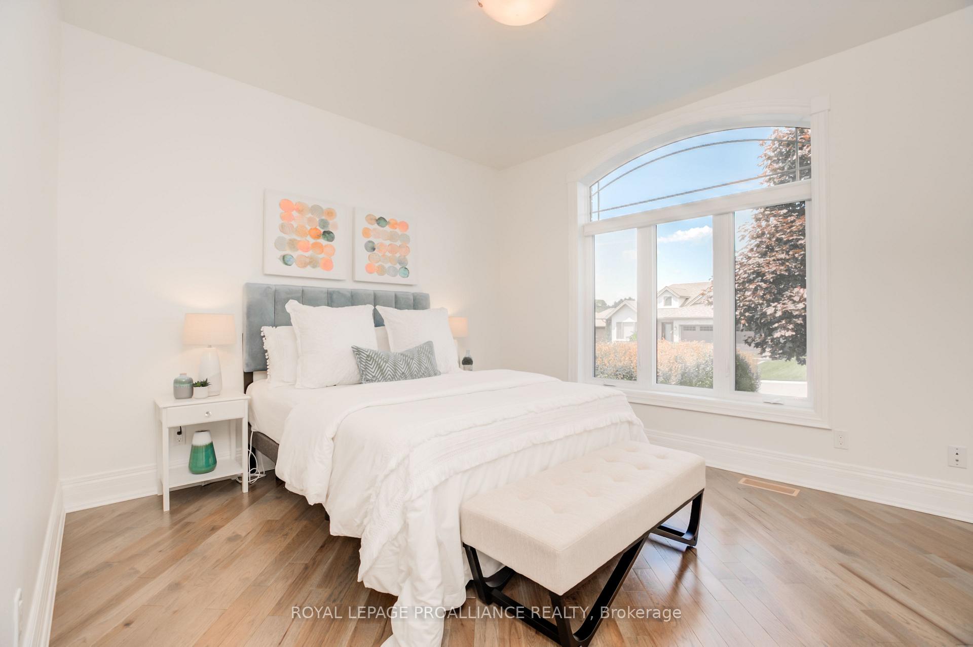 Photo 5 of 9 Castle Ridge, Brighton — HOMEH