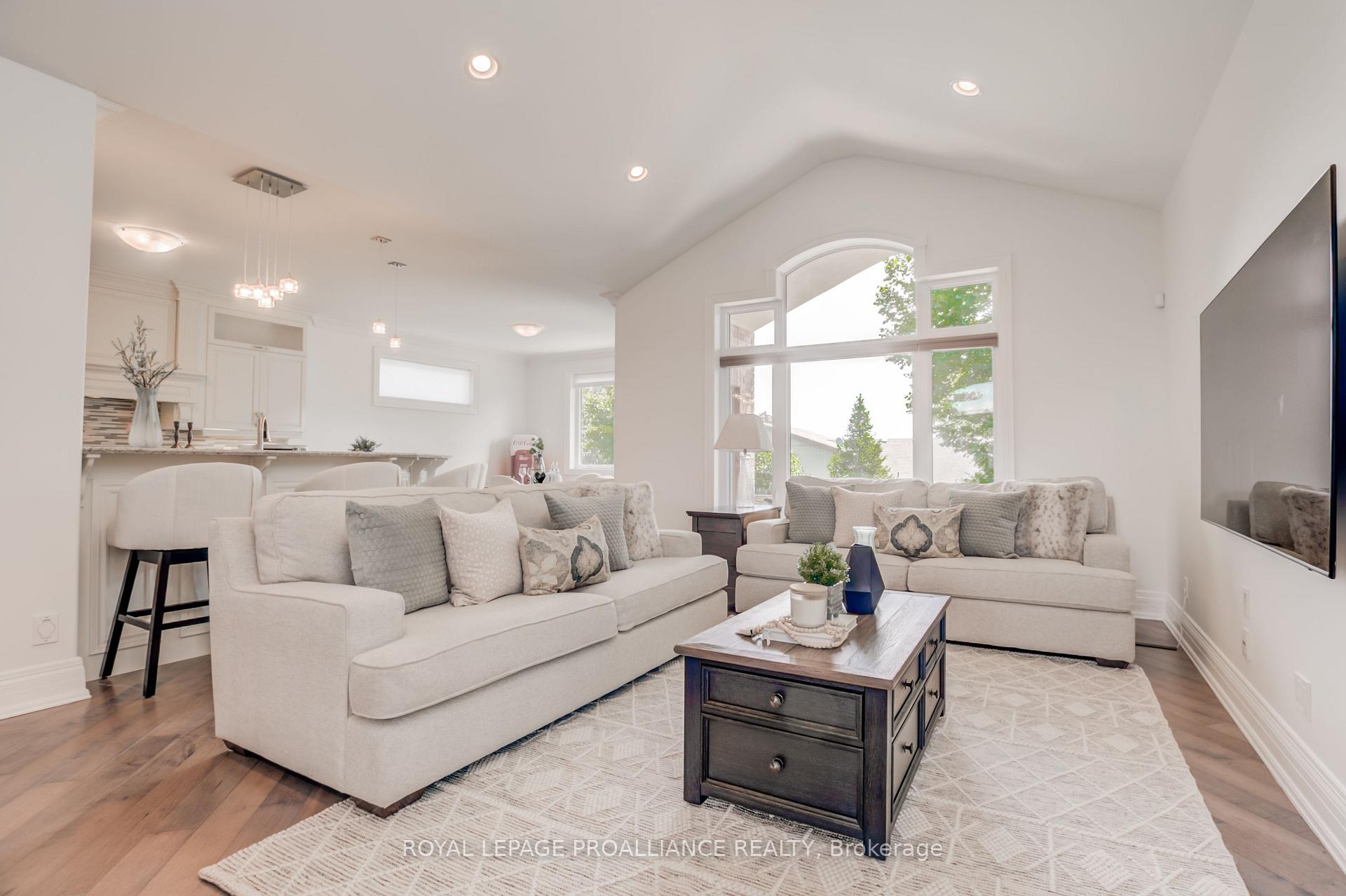 Photo 15 of 9 Castle Ridge, Brighton — HOMEH