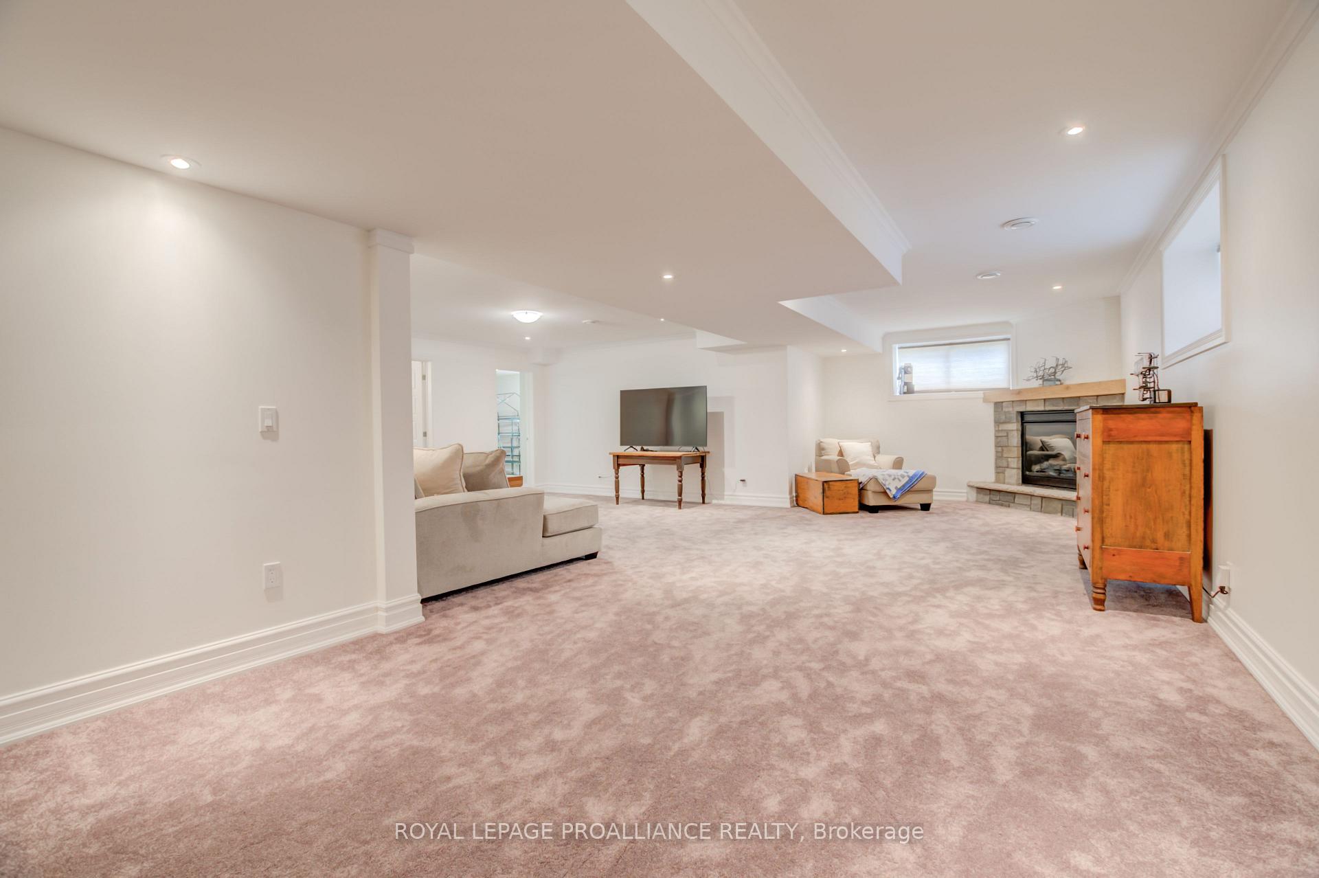Photo 25 of 9 Castle Ridge, Brighton — HOMEH