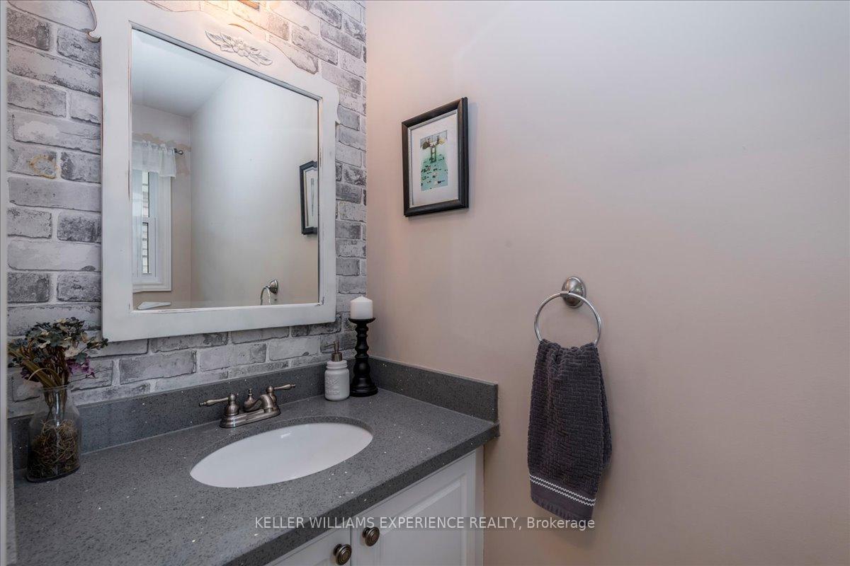 Photo 10 of 472 Haines Street, New Tecumseth, Beeton — HOMEH