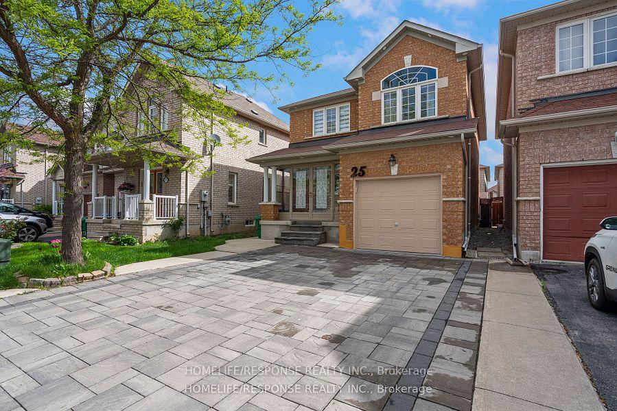 Photo 11 of 25 Treasure Drive, Brampton, Fletcher's Meadow — HOMEH
