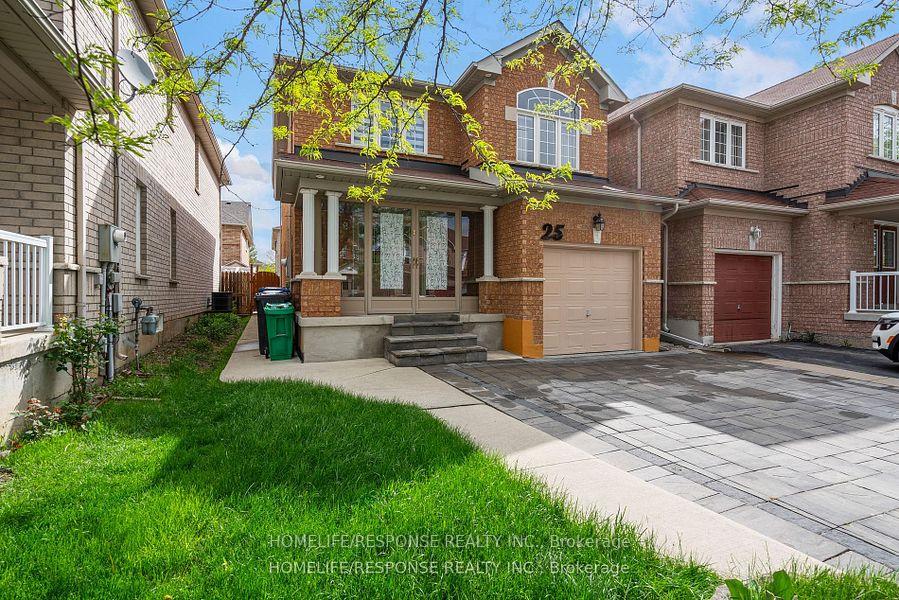 Photo 9 of 25 Treasure Drive, Brampton, Fletcher's Meadow — HOMEH