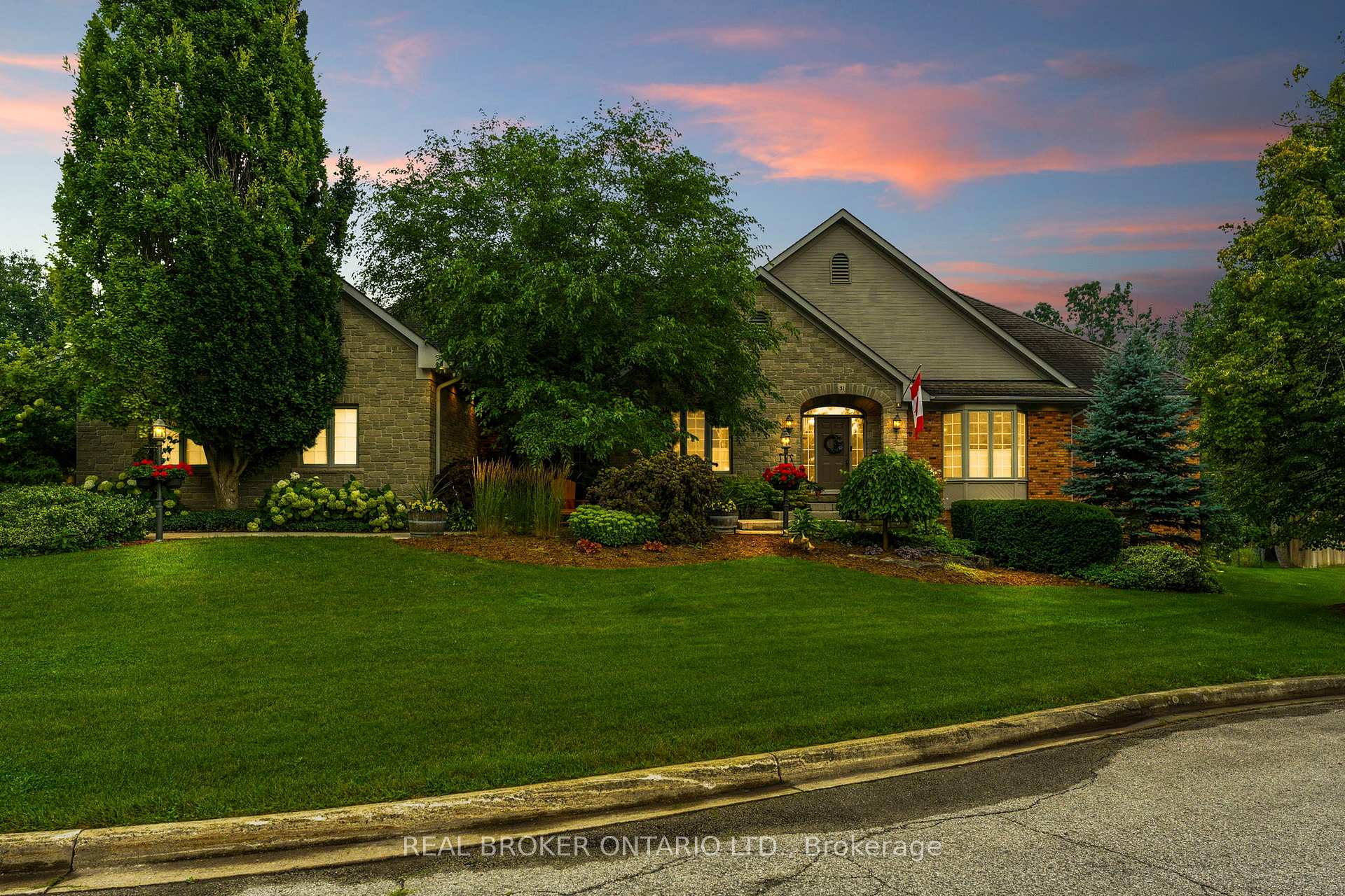 Photo 7 of 31 Cullum Drive, Hamilton, Carlisle — HOMEH