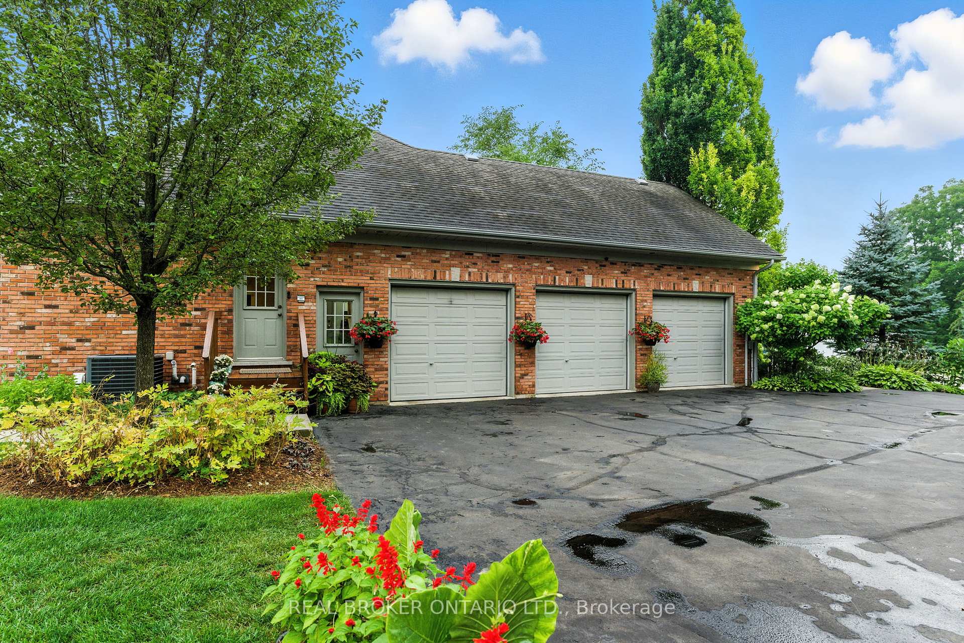 Photo 38 of 31 Cullum Drive, Hamilton, Carlisle — HOMEH