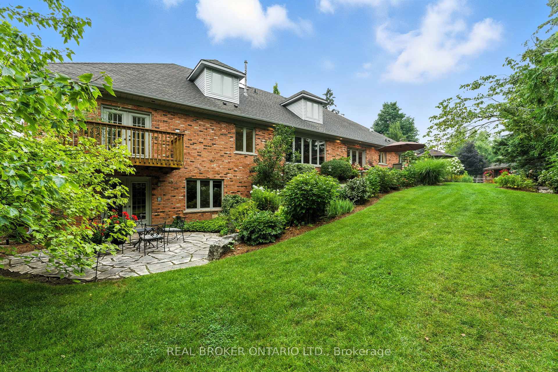 Photo 40 of 31 Cullum Drive, Hamilton, Carlisle — HOMEH