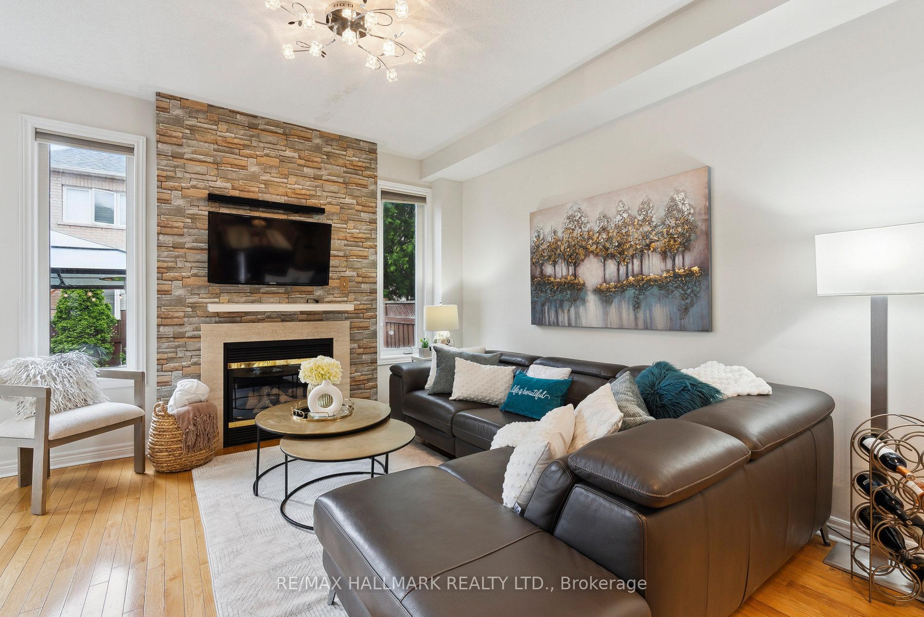 Photo 48 of 21 Amberty Street, Vaughan, Patterson — HOMEH