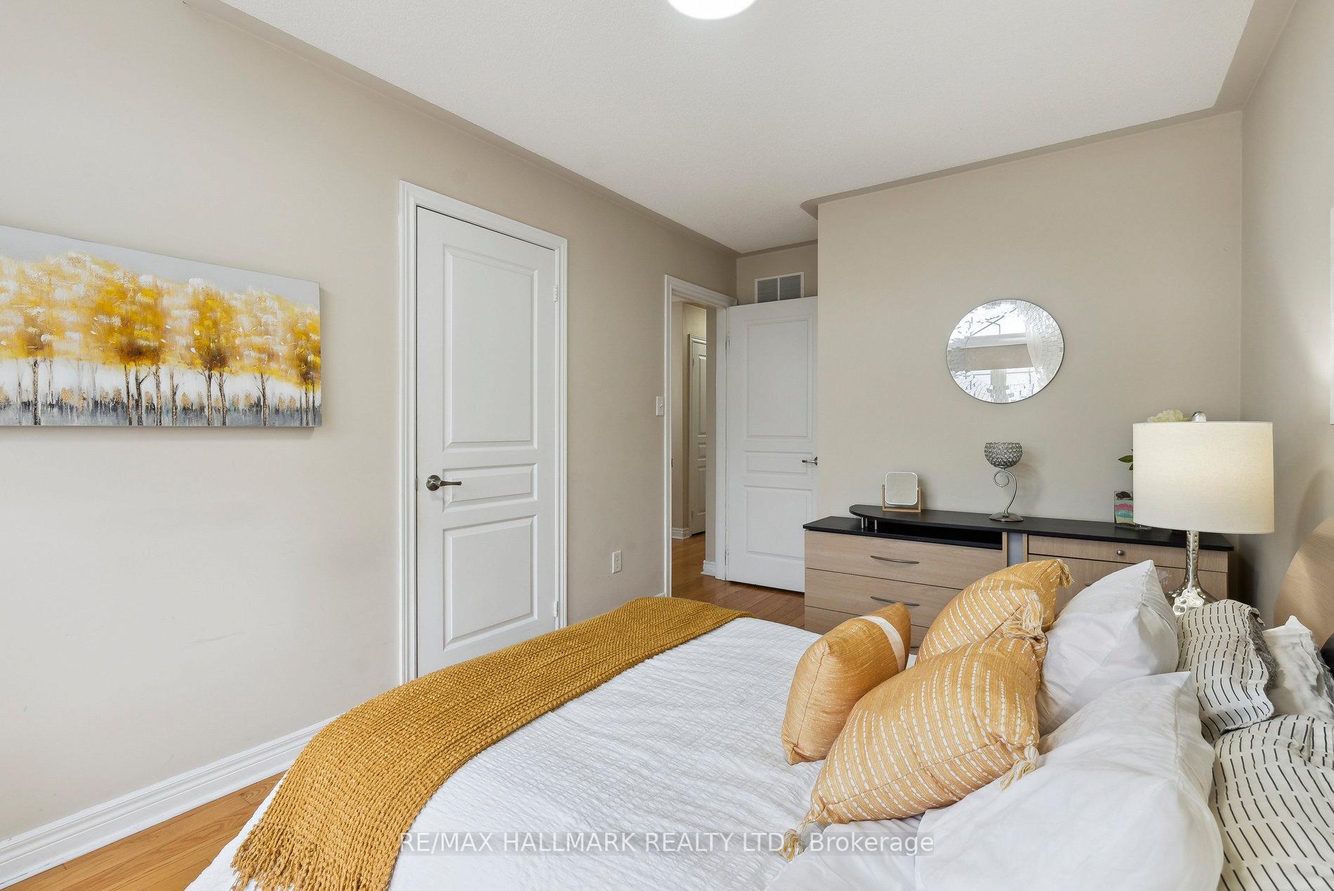Photo 31 of 21 Amberty Street, Vaughan, Patterson — HOMEH