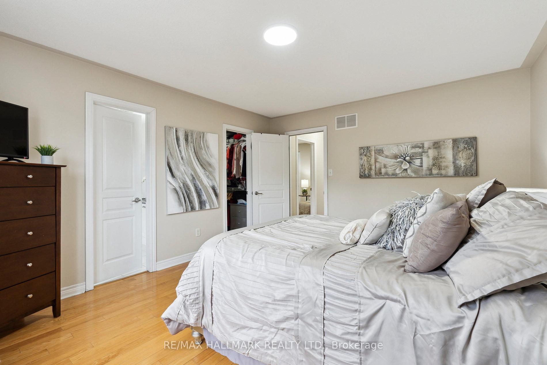 Photo 46 of 21 Amberty Street, Vaughan, Patterson — HOMEH