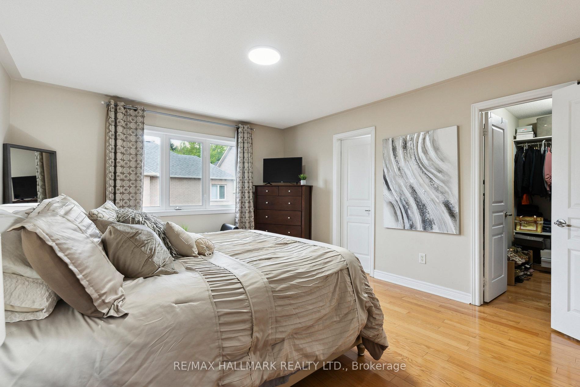 Photo 38 of 21 Amberty Street, Vaughan, Patterson — HOMEH