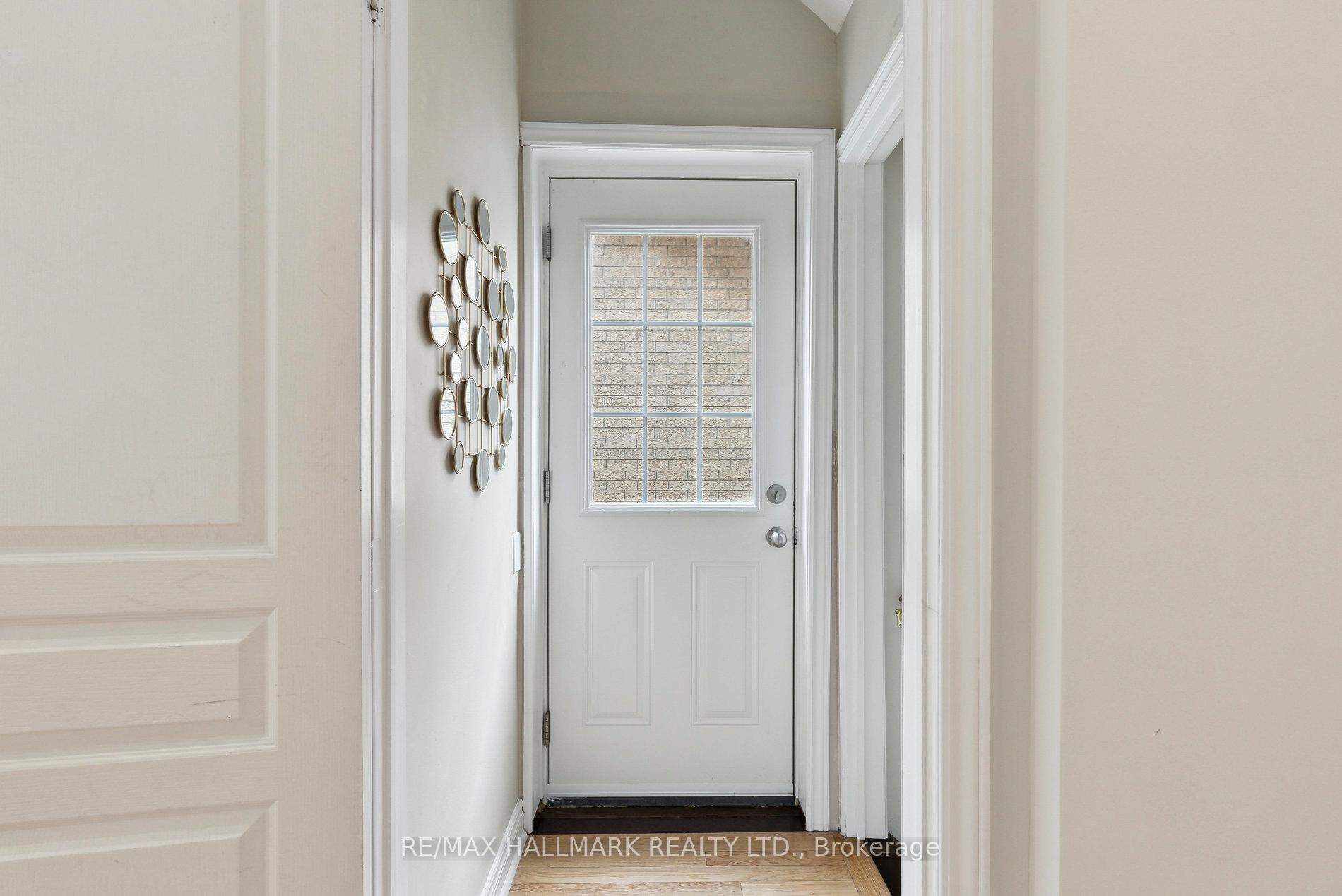 Photo 24 of 21 Amberty Street, Vaughan, Patterson — HOMEH