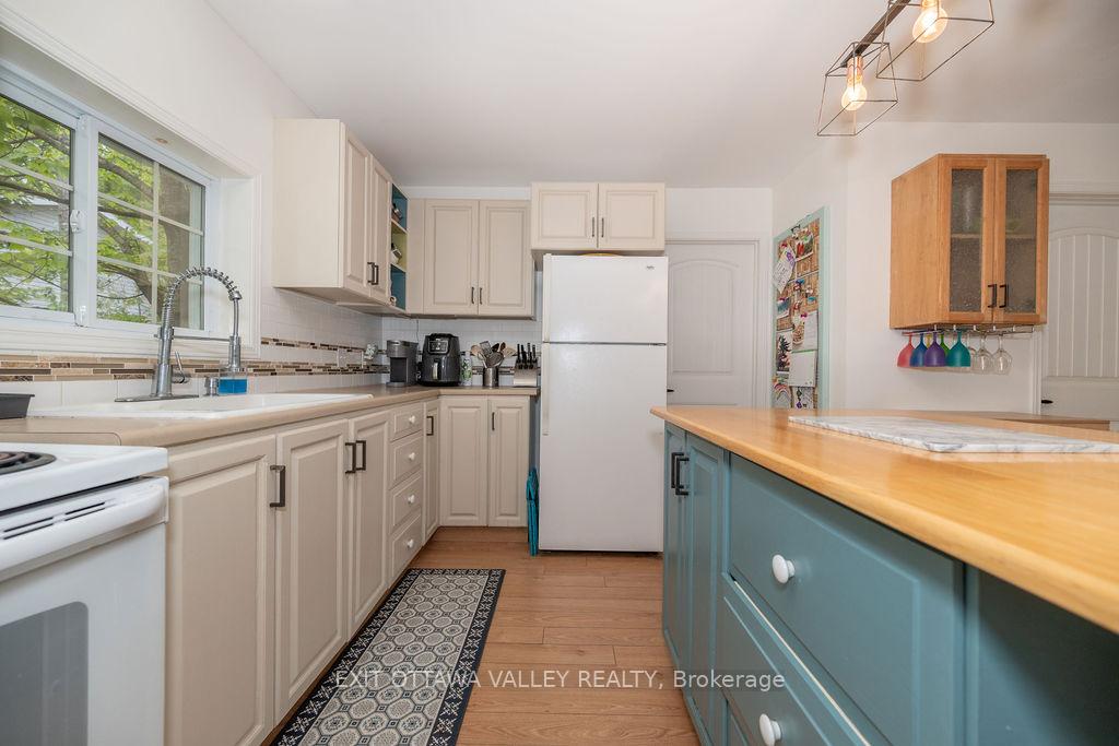 Photo 15 of Unit A&C, 342 McAnulty Road, Deep River — HOMEH