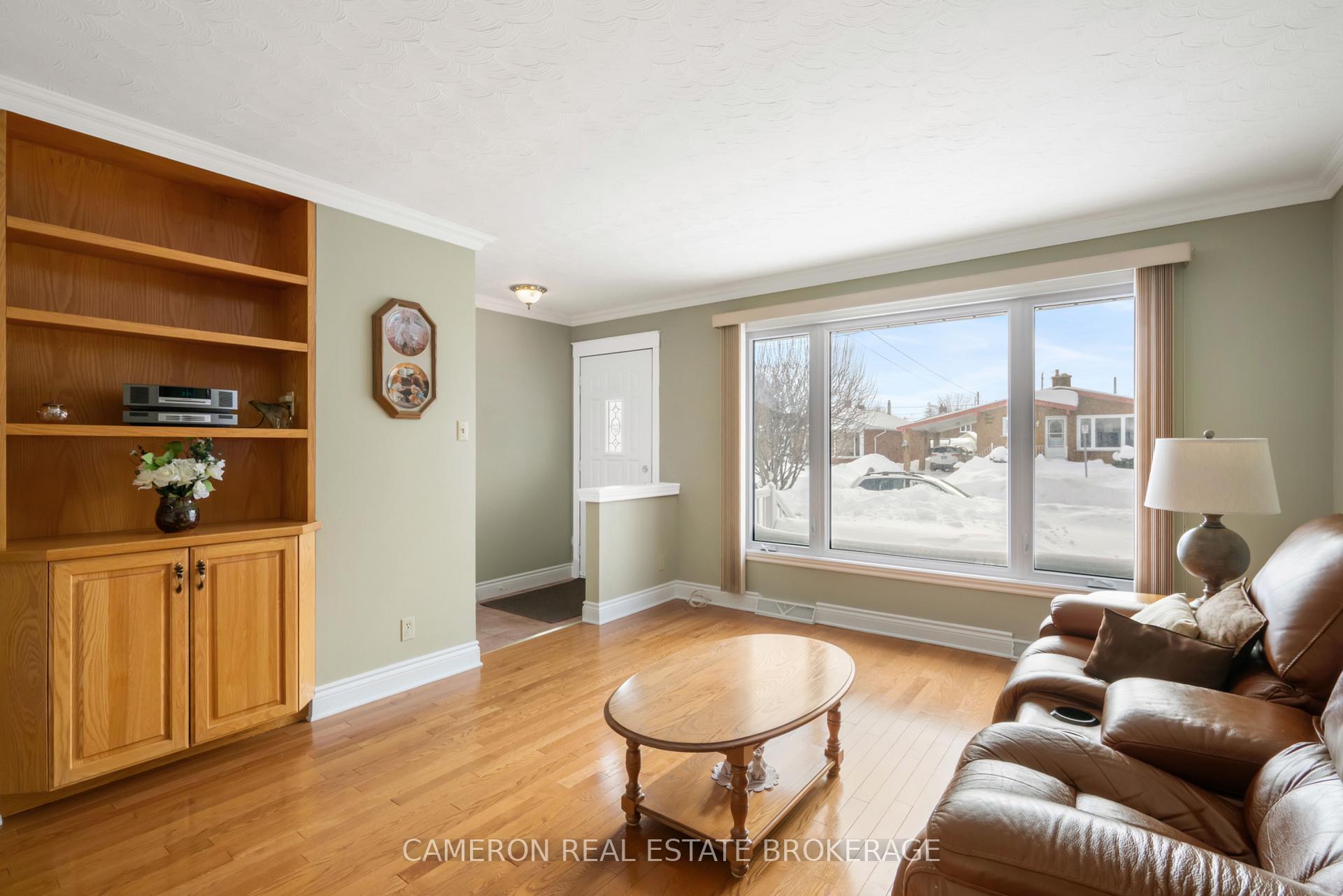 Photo 3 of 824 Guy Street, Cornwall — HOMEH