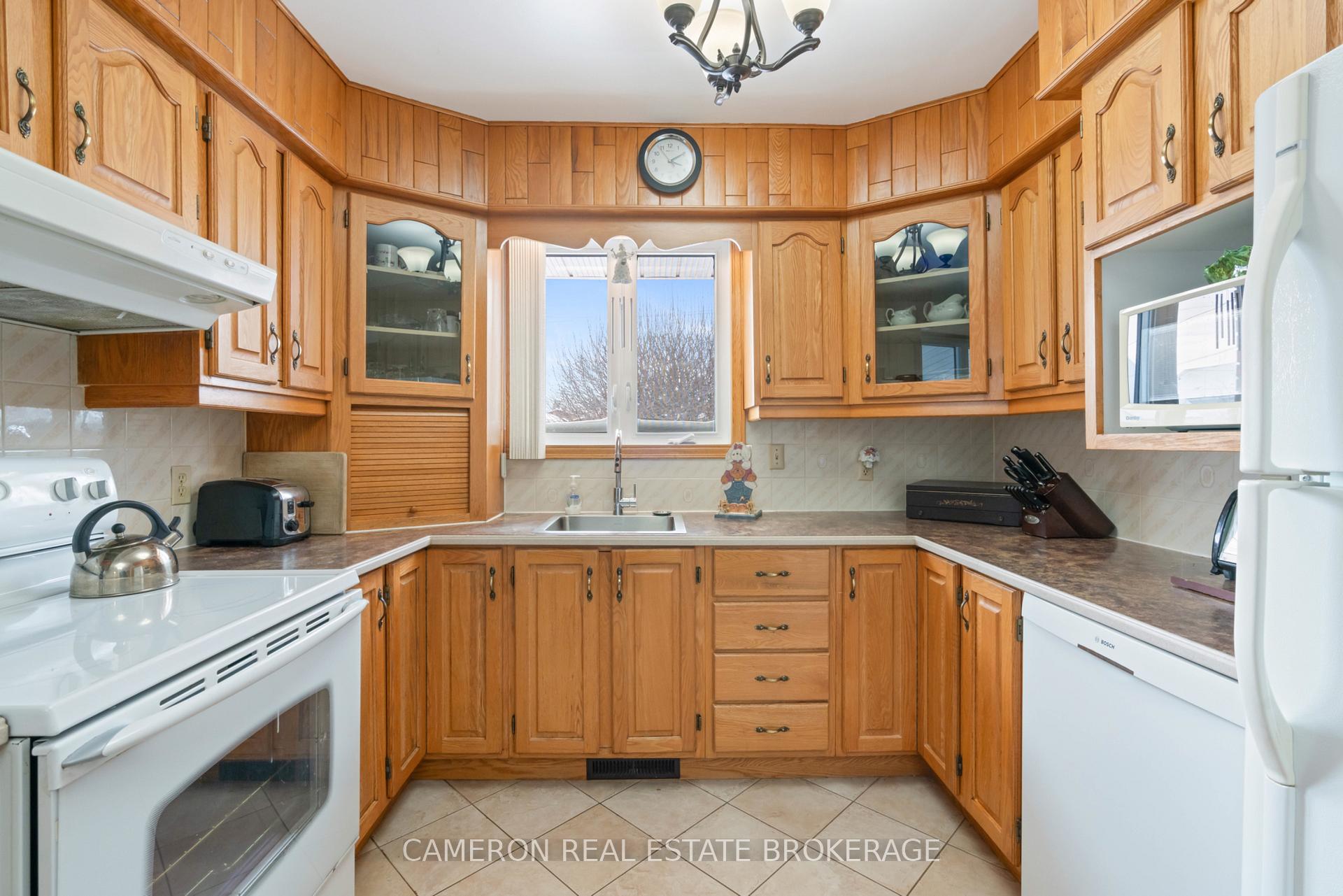 Photo 8 of 824 Guy Street, Cornwall — HOMEH