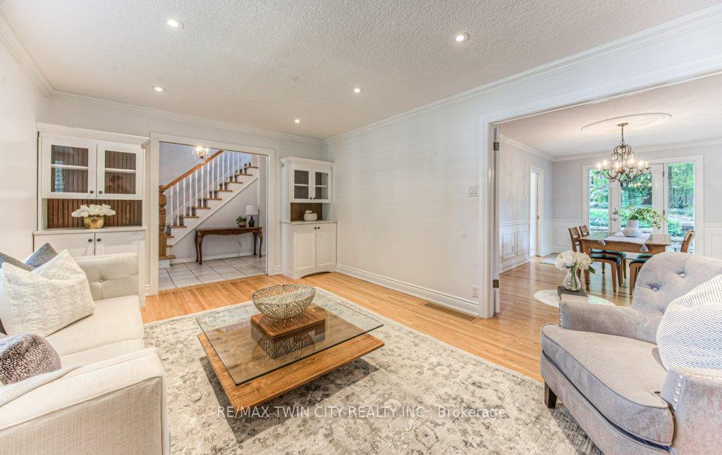 Photo 8 of 211 Ripplewood Crescent, Kitchener — HOMEH
