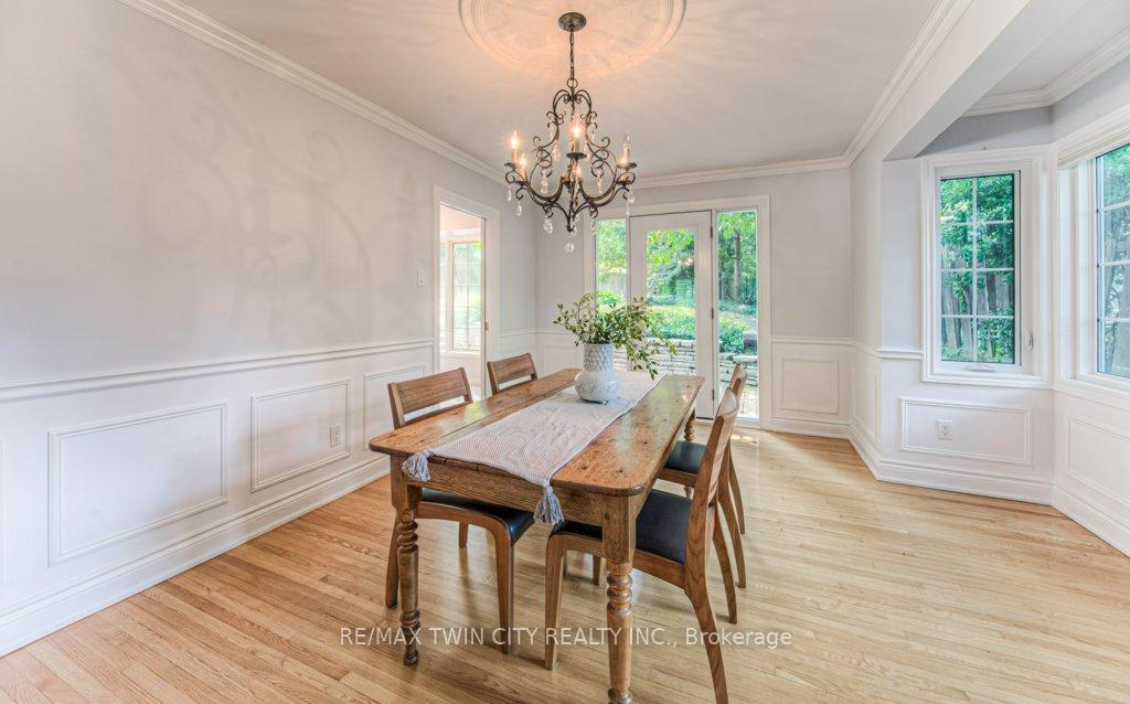 Photo 13 of 211 Ripplewood Crescent, Kitchener — HOMEH
