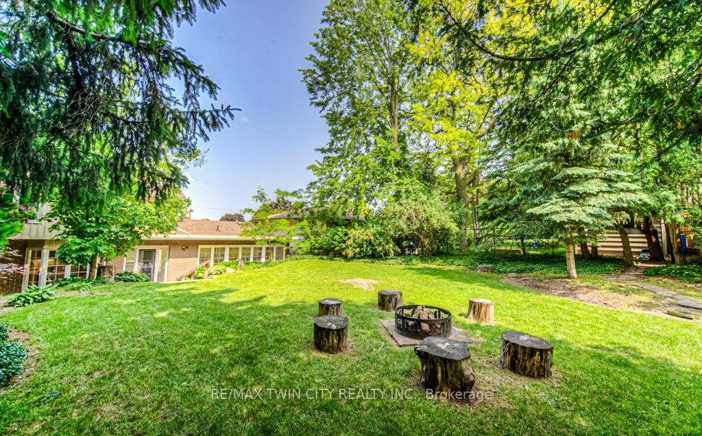 Photo 47 of 211 Ripplewood Crescent, Kitchener — HOMEH