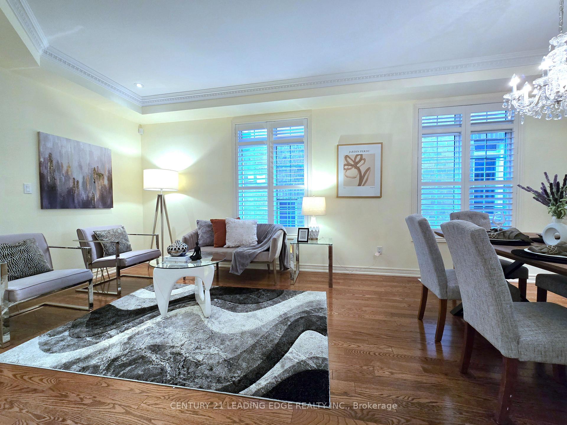 Photo 5 of 6 Castleglen Boulevard, Markham, Berczy — HOMEH