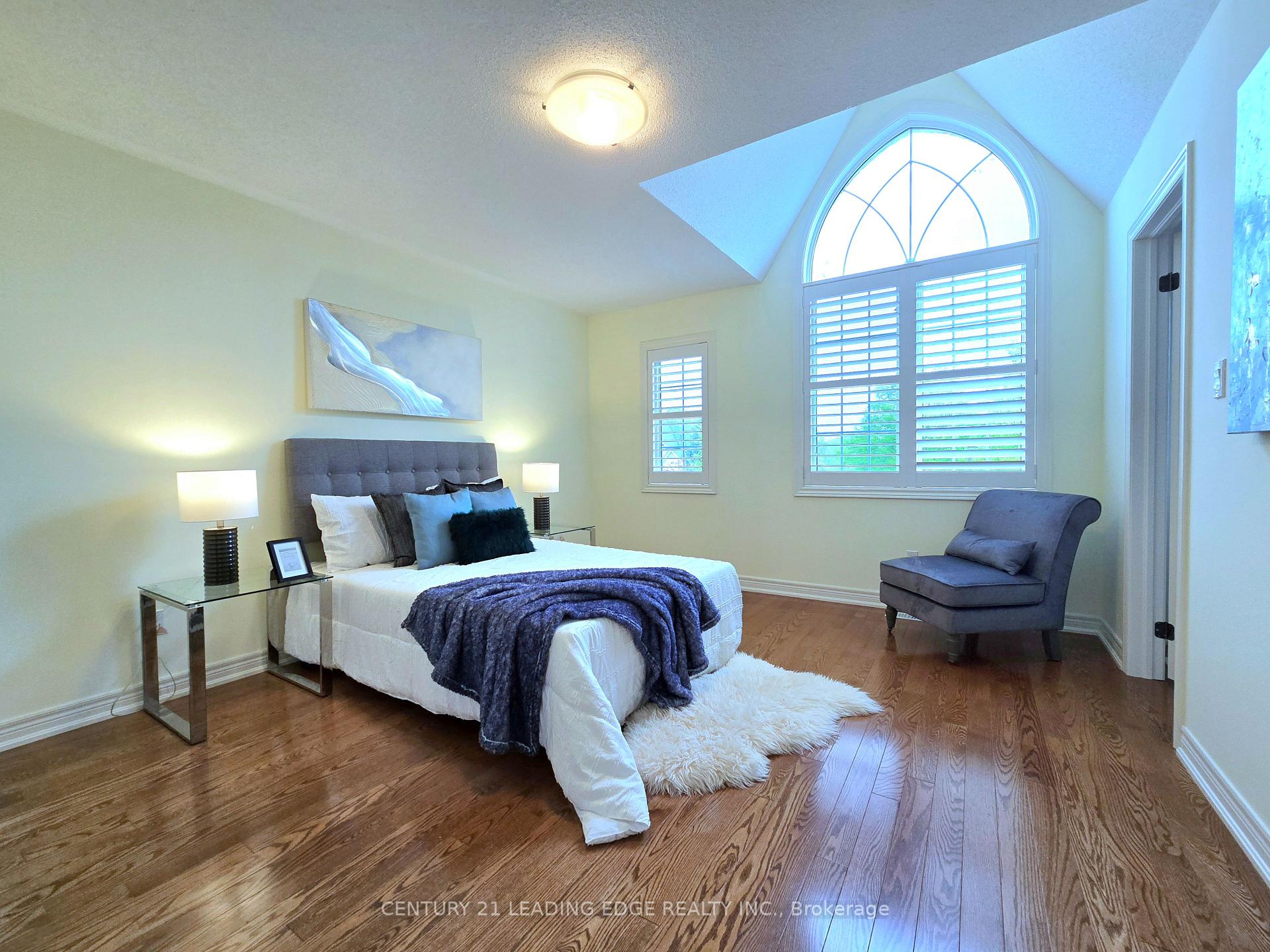 Photo 16 of 6 Castleglen Boulevard, Markham, Berczy — HOMEH