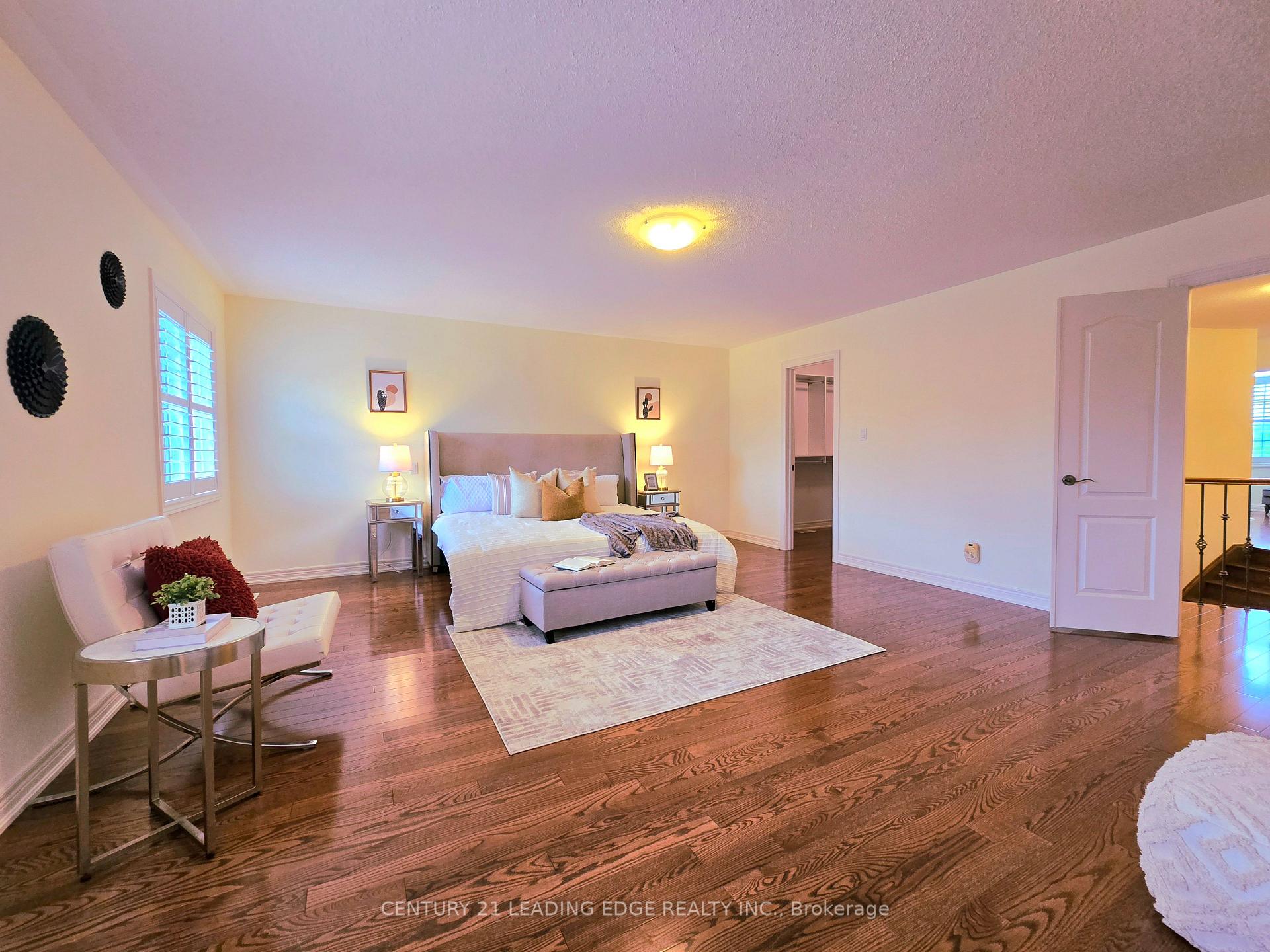 Photo 35 of 6 Castleglen Boulevard, Markham, Berczy — HOMEH