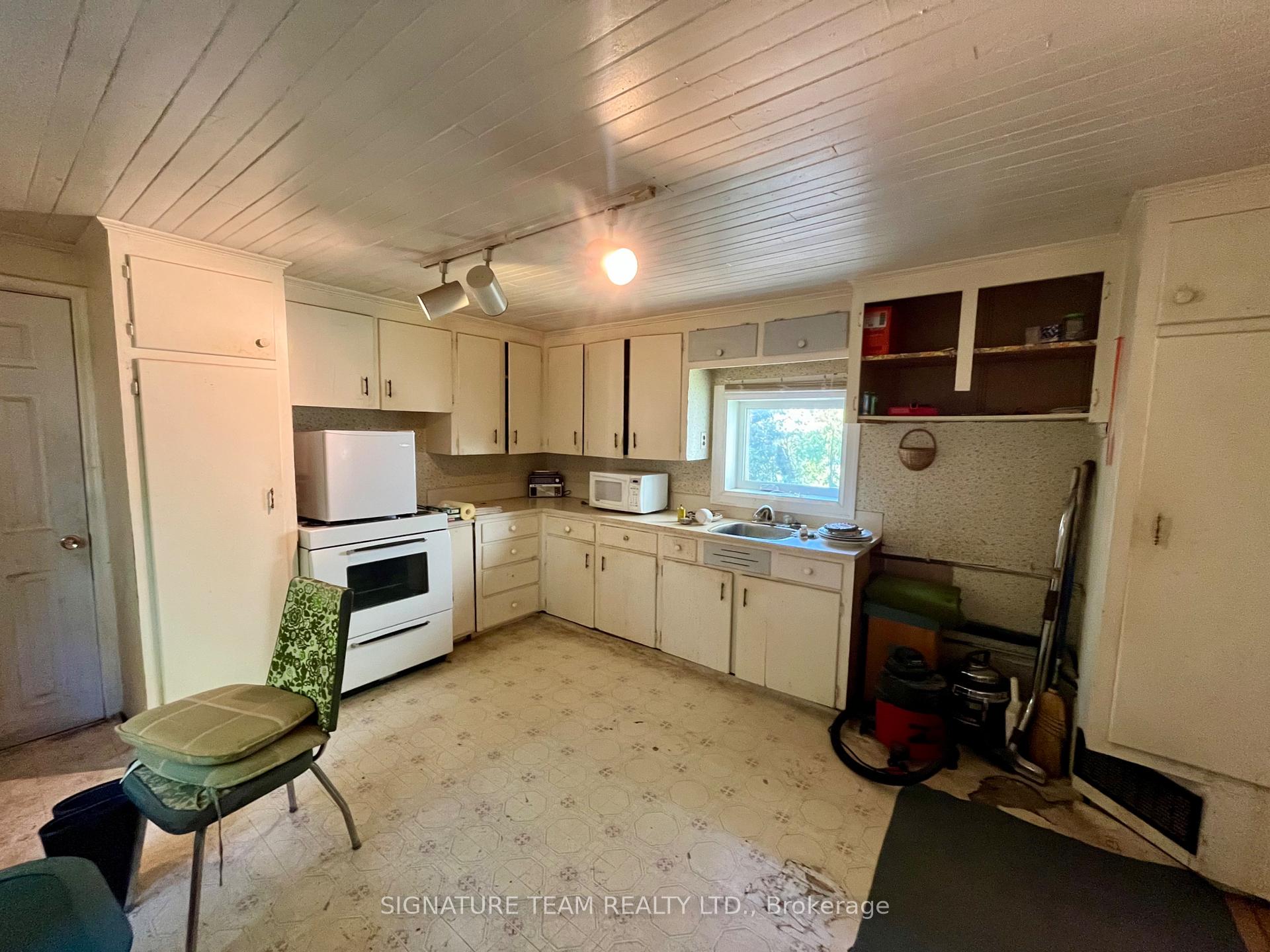 Photo 5 of 216 Jane Street, Bonnechere Valley, Eganville/Bonnechere Twp — HOMEH