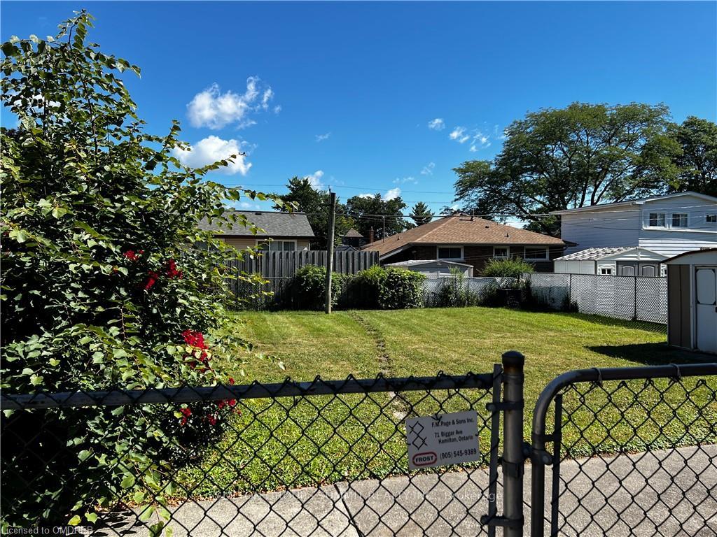Photo 11 of Unit Basement, 7 Welbourn Drive, Hamilton, Balfour — HOMEH
