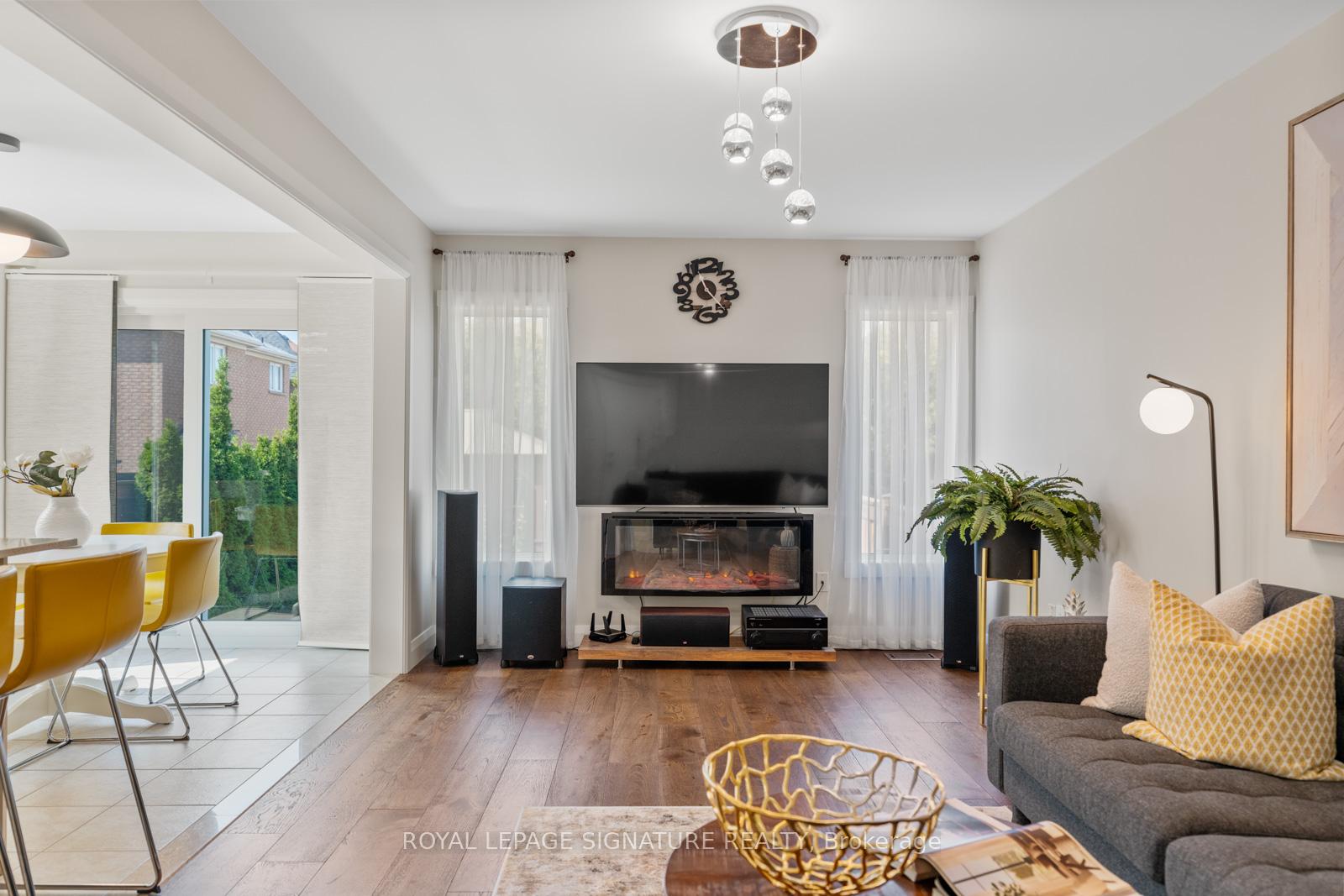 Photo 16 of 12 Barli Crescent, Vaughan, Patterson — HOMEH