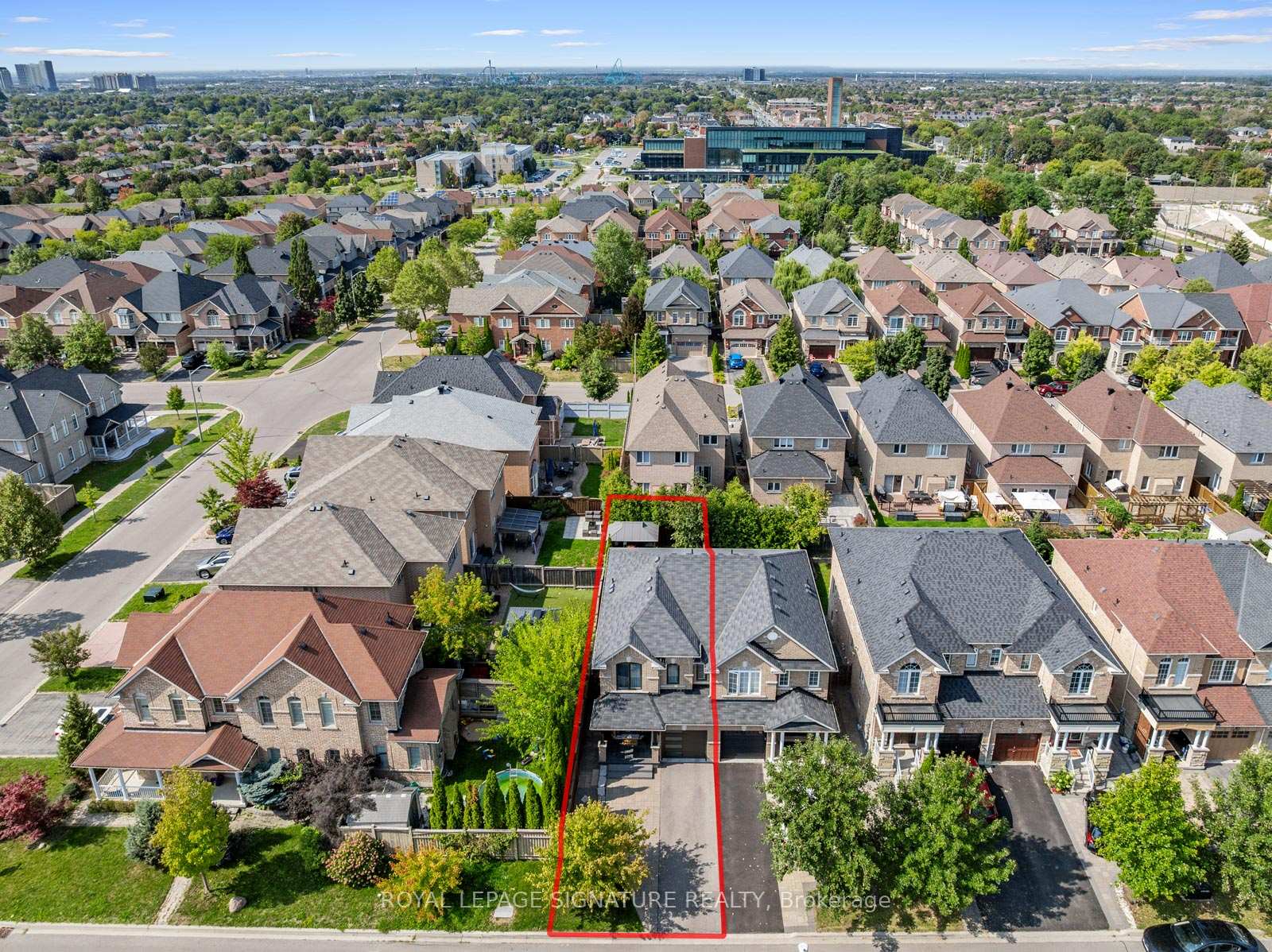 Photo 50 of 12 Barli Crescent, Vaughan, Patterson — HOMEH