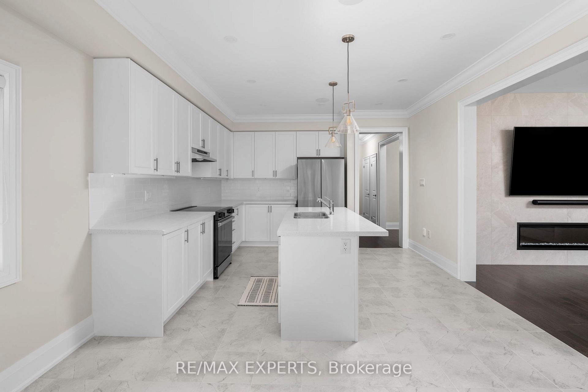 Photo 2 of 1259 Stevens Road, Innisfil, Alcona — HOMEH