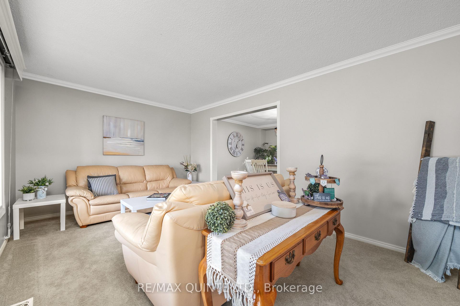 Photo 6 of 46 Grosvenor Drive, Belleville, Belleville Ward — HOMEH
