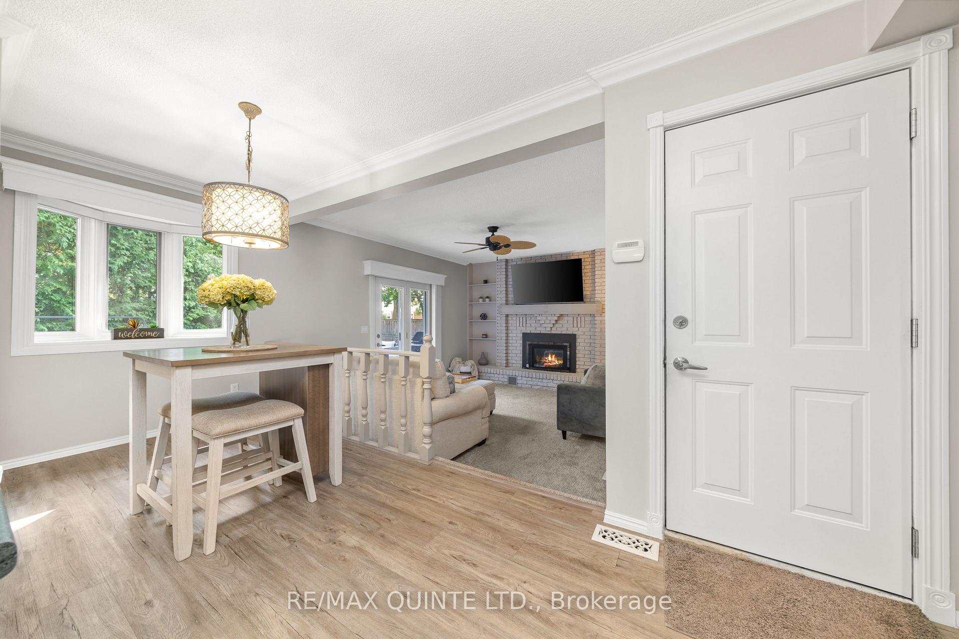 Photo 15 of 46 Grosvenor Drive, Belleville, Belleville Ward — HOMEH