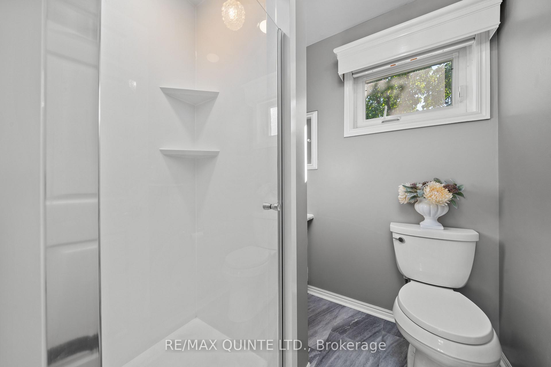 Photo 21 of 46 Grosvenor Drive, Belleville, Belleville Ward — HOMEH
