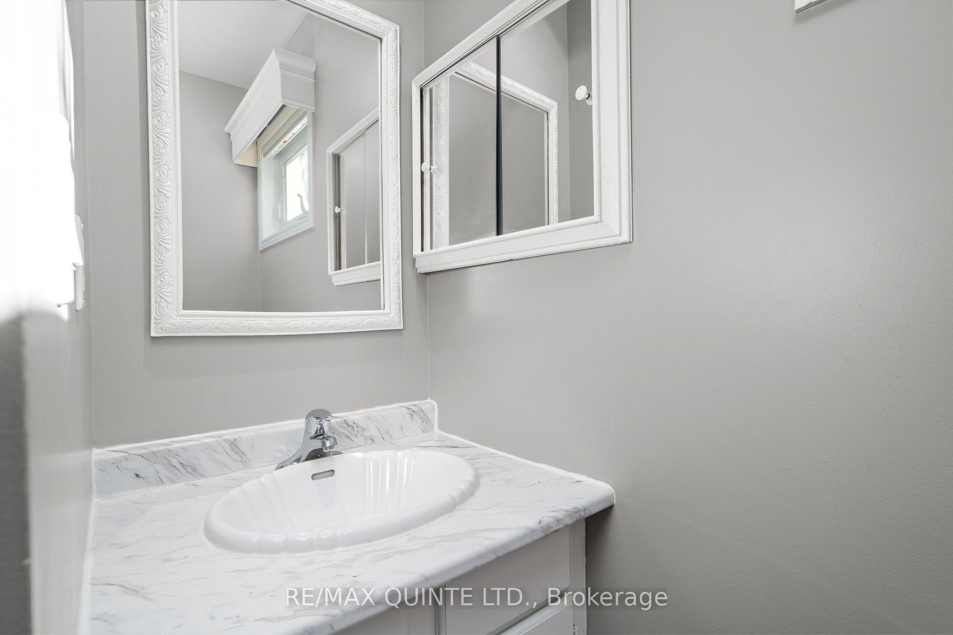 Photo 22 of 46 Grosvenor Drive, Belleville, Belleville Ward — HOMEH