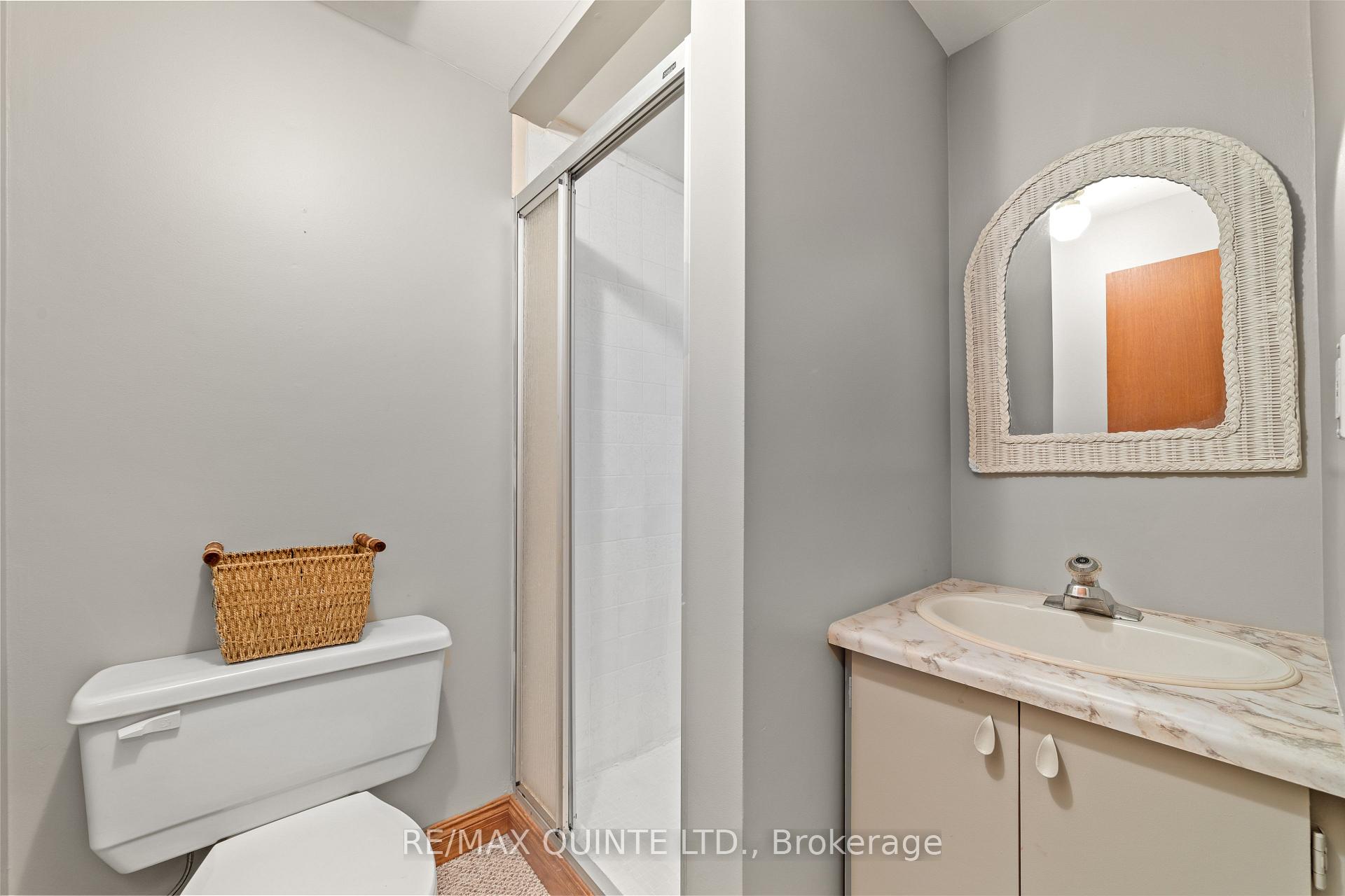 Photo 30 of 46 Grosvenor Drive, Belleville, Belleville Ward — HOMEH