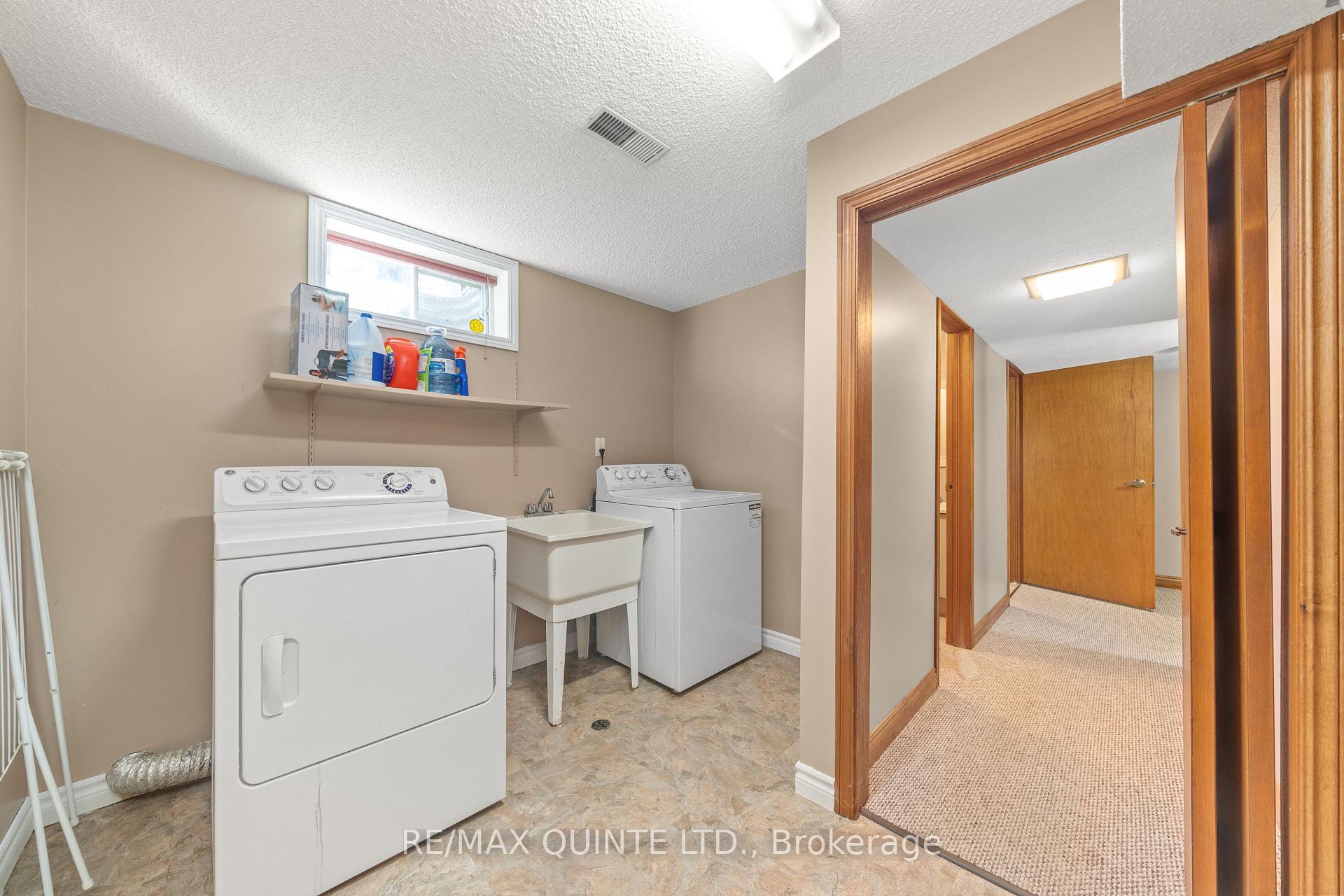Photo 31 of 46 Grosvenor Drive, Belleville, Belleville Ward — HOMEH