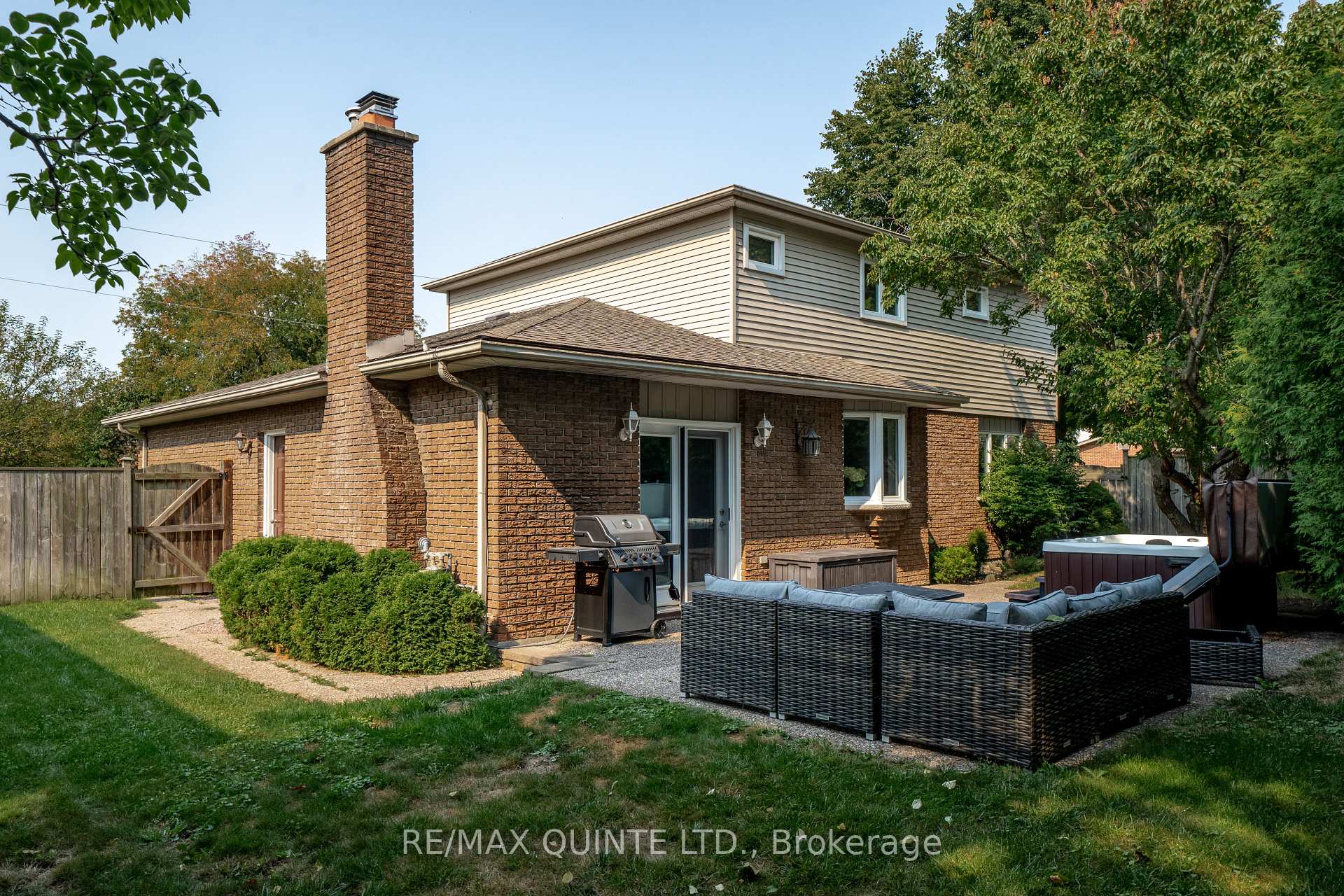 Photo 34 of 46 Grosvenor Drive, Belleville, Belleville Ward — HOMEH