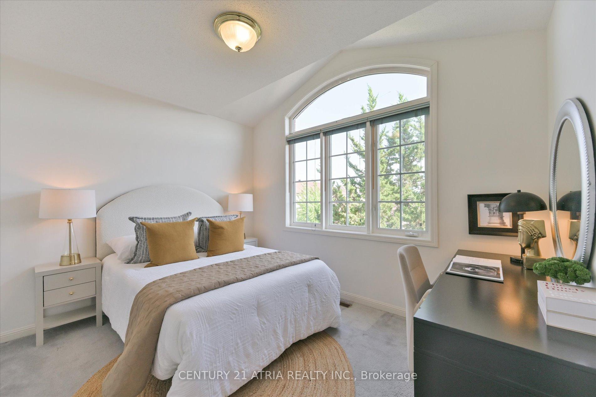 Photo 14 of 54 Castlemore Avenue, Markham, Berczy — HOMEH