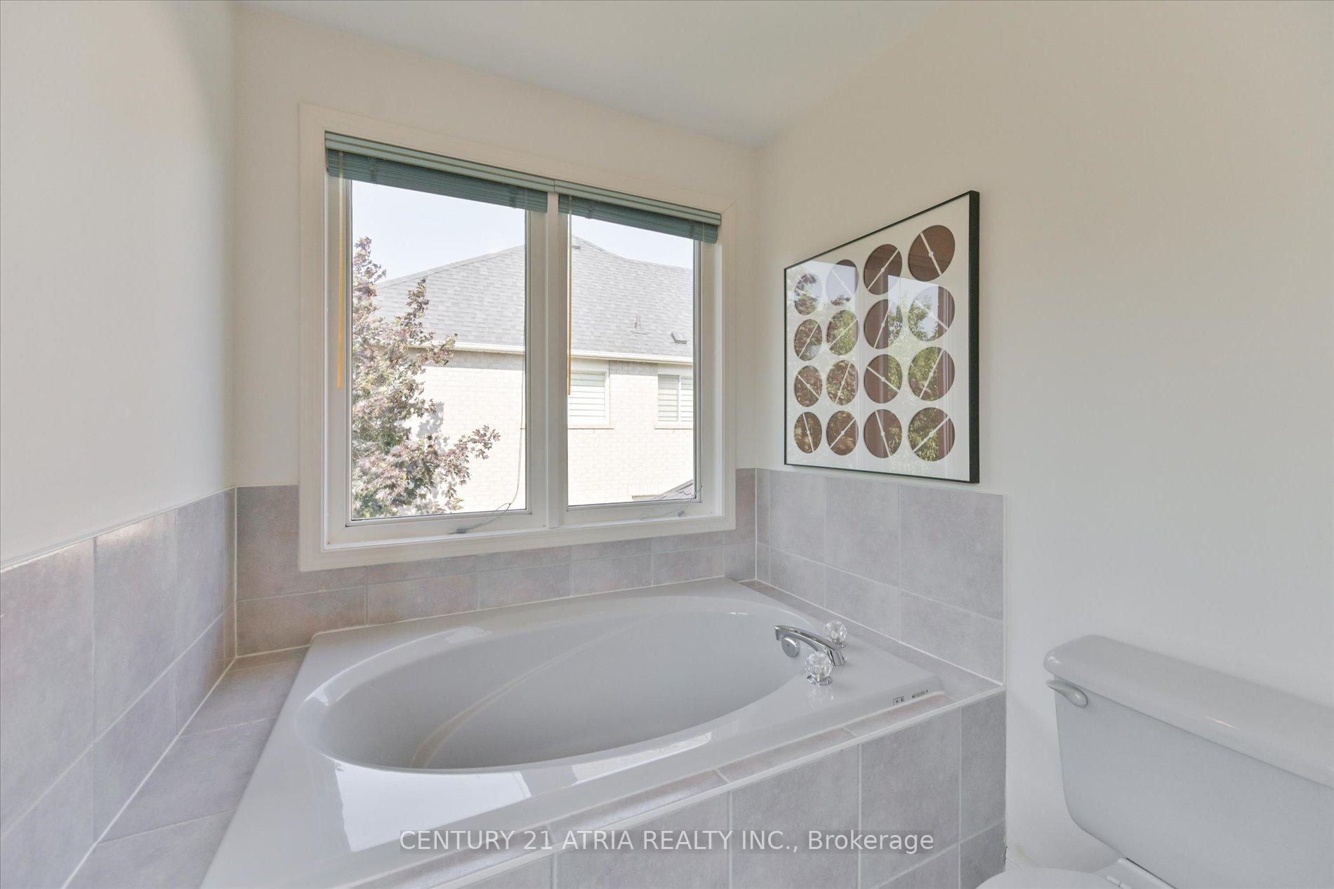 Photo 15 of 54 Castlemore Avenue, Markham, Berczy — HOMEH